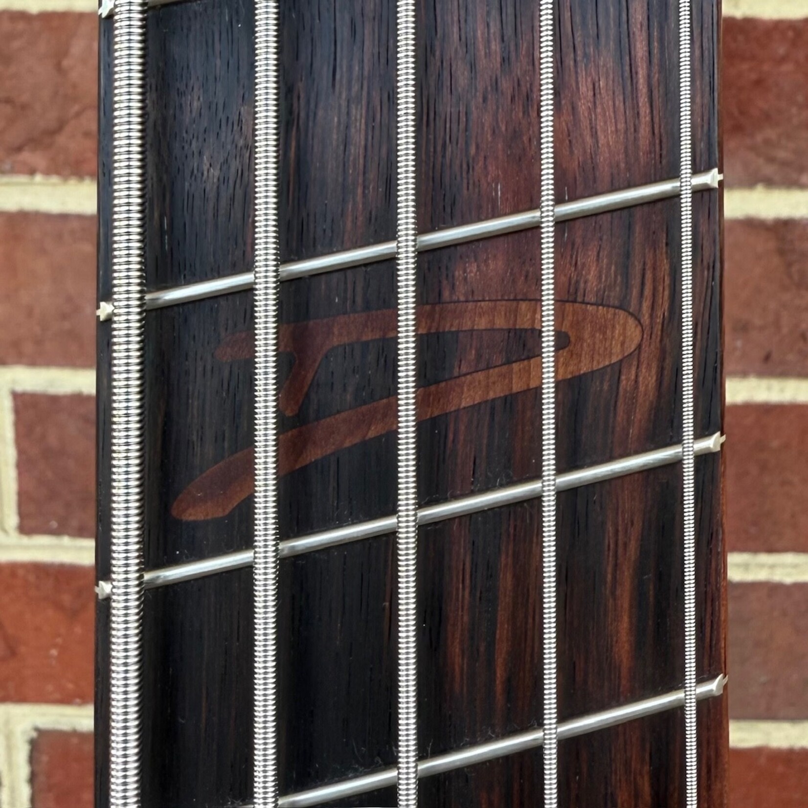 Dingwall Dingwall ABII Custom 5-String, Figured Redwood Top, Black Limba Body, Roasted Ash Neck, Macassar Ebony Fretboard, Redwood 12th Fret "D" and Headstock Logo, Neve Preamp w/ Toggles, Dingwall Deluxe Gig Bag