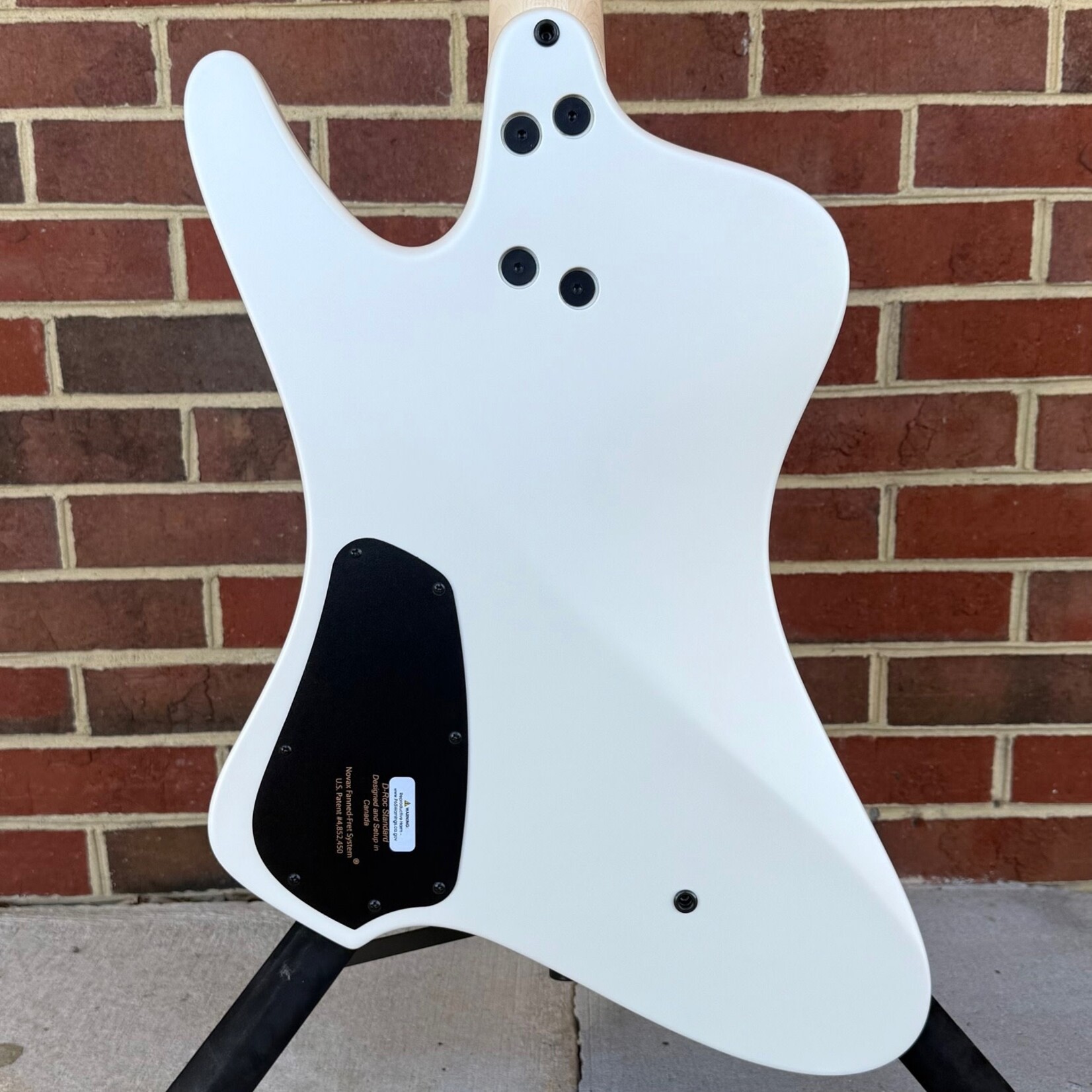 Dingwall Dingwall D-Roc Standard 4-String, Matte Ducati Pearl White, Pau Ferro Fretboard, Dingwall Gig Bag