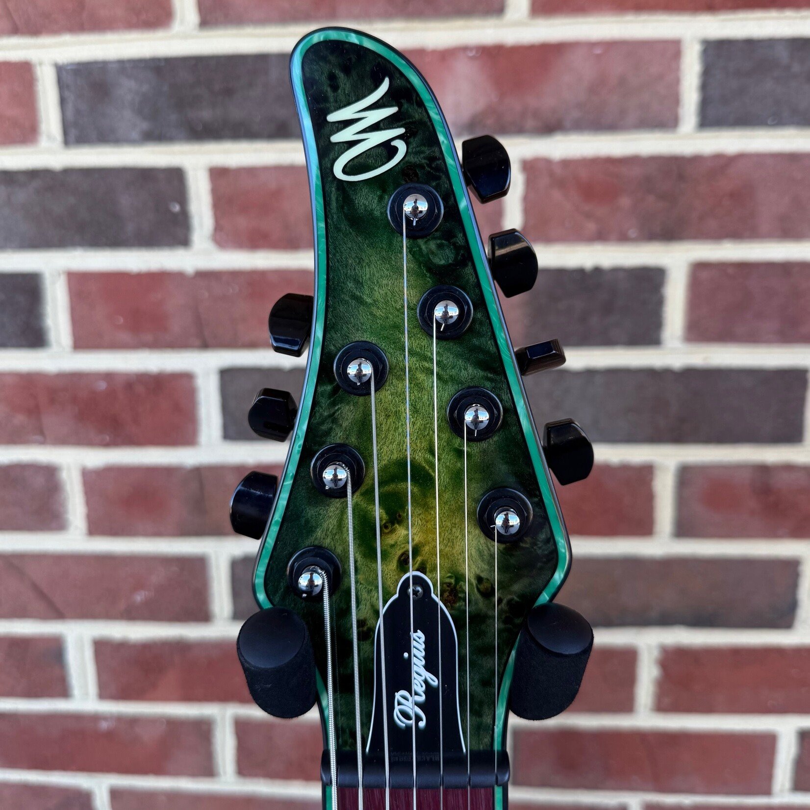 Mayones Mayones Regius 7 TT, Custom Color, True Temperament Frets, 4A Eye Poplar Top, Black Limba Body, Exotic II Neck, Bare Knuckle Pickups Black Hawk, Hipshot Bridge & Tuners, Hardshell Case