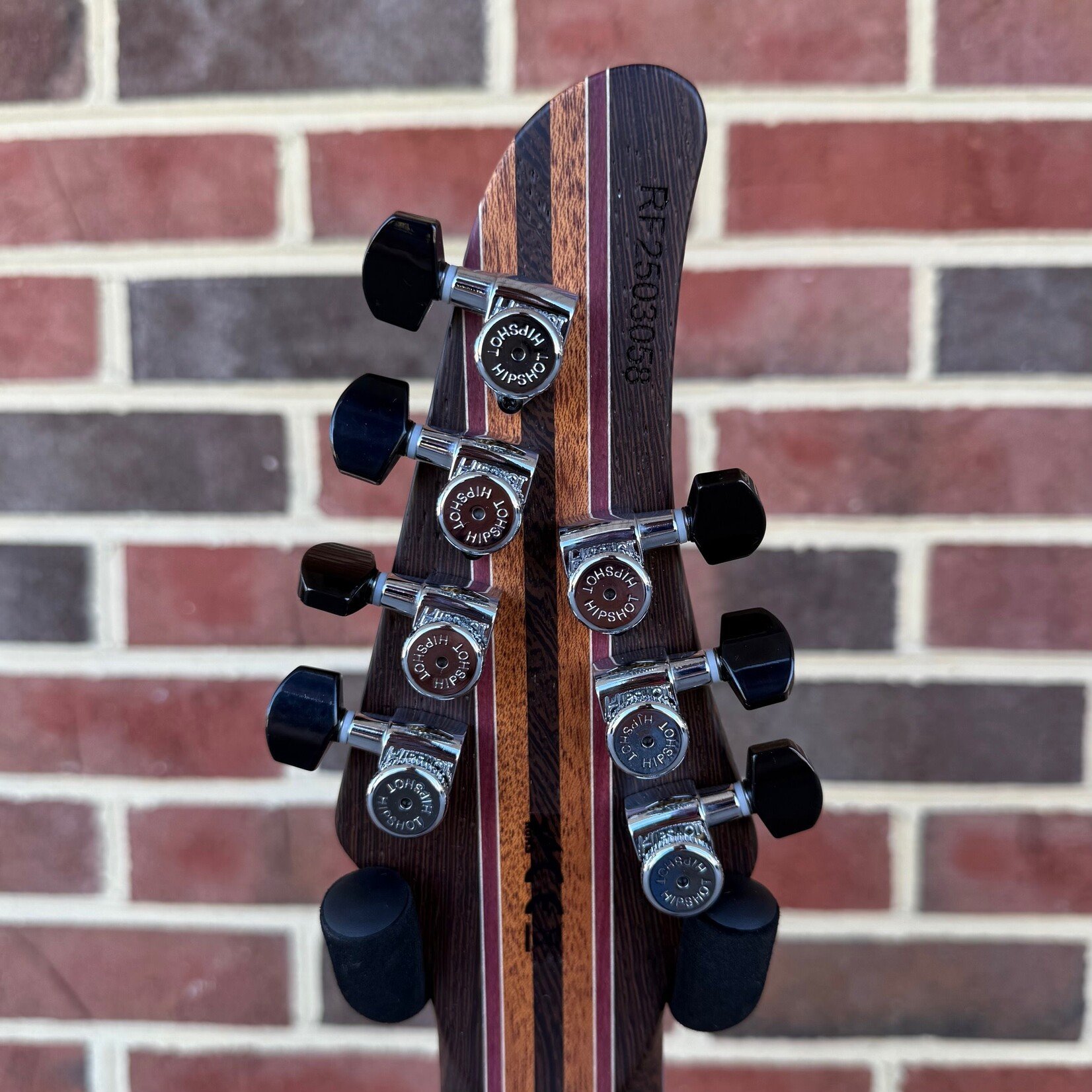 Mayones Mayones Regius 7 TT, Custom Color, True Temperament Frets, 4A Eye Poplar Top, Black Limba Body, Exotic II Neck, Bare Knuckle Pickups Black Hawk, Hipshot Bridge & Tuners, Hardshell Case