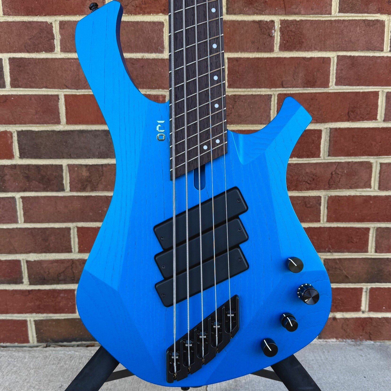 Mayones Mayones Ori Enji 5, Mecha Blue Matte, Swamp Ash Body, Wenge Neck & Fretboard, Velvetrone Grim VF Pickups, Mayones Hybrid Case