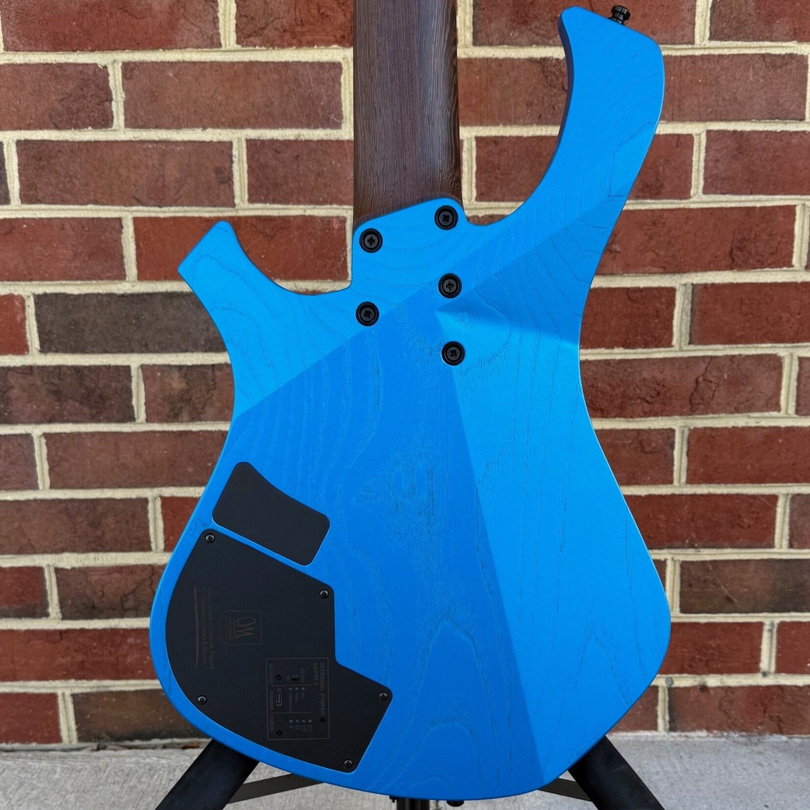 Mayones Mayones Ori Enji 5, Mecha Blue Matte, Swamp Ash Body, Wenge Neck & Fretboard, Velvetrone Grim VF Pickups, Mayones Hybrid Case