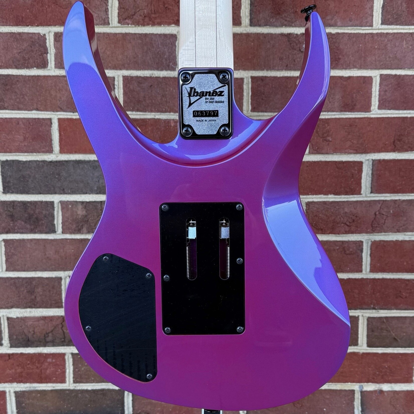 Ibanez Ibanez Genesis Collection Power Series 540PIIIPN - Purple Neon