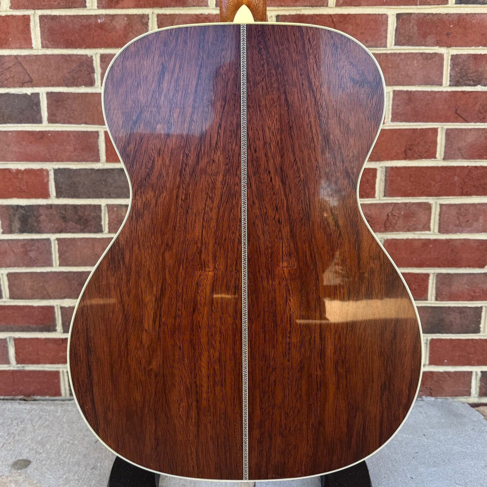 Martin Martin Eric Clapton Signature 30th Anniversary 000-42EC Limited Edition, Adirondack Spruce Top, Guatemalan Rosewood Back & Sides, Hardshell Case