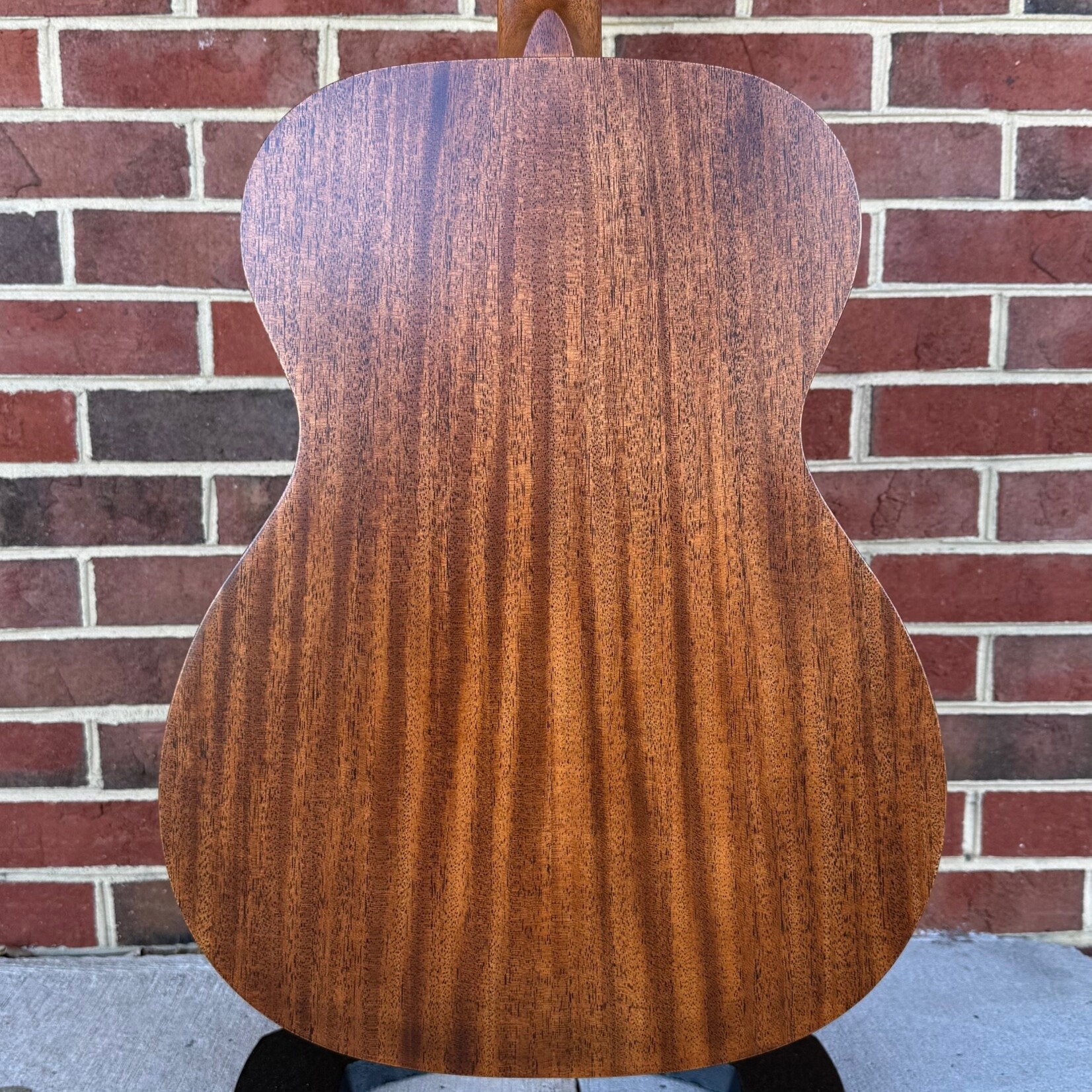 Martin Martin 000-17, Mahogany Top, Mahogany Back & Sides, Hardshell Case