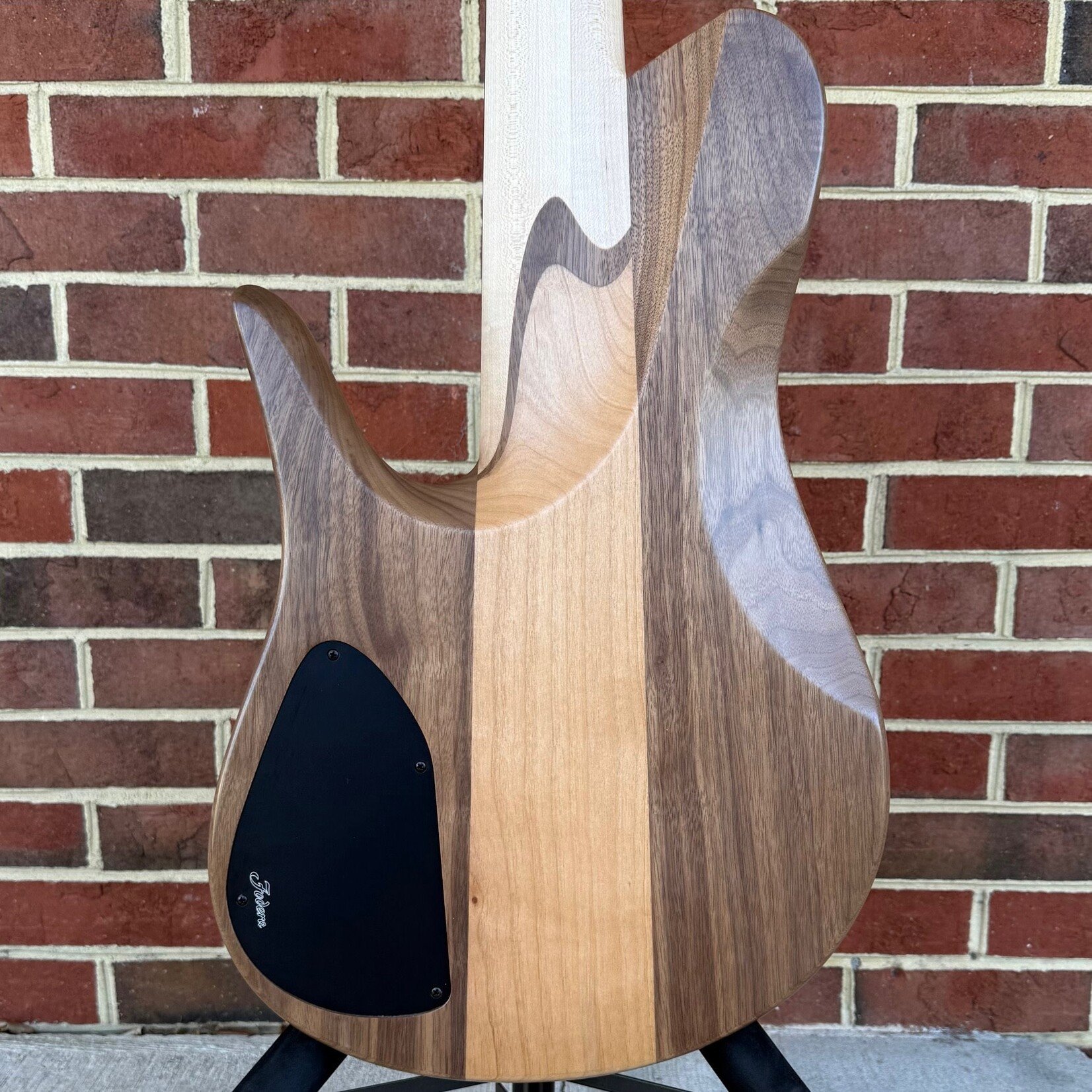 Fodera Fodera Imperial Elite, Chestnut Burl Top, Walnut Body, Alder Tone Block, Flamed Ebony Fretboard, Flamed Ebony Ramp, Chestnut Dot Inlays, Fodera/Duncan Dual Coil Pickups, Hardshell Case