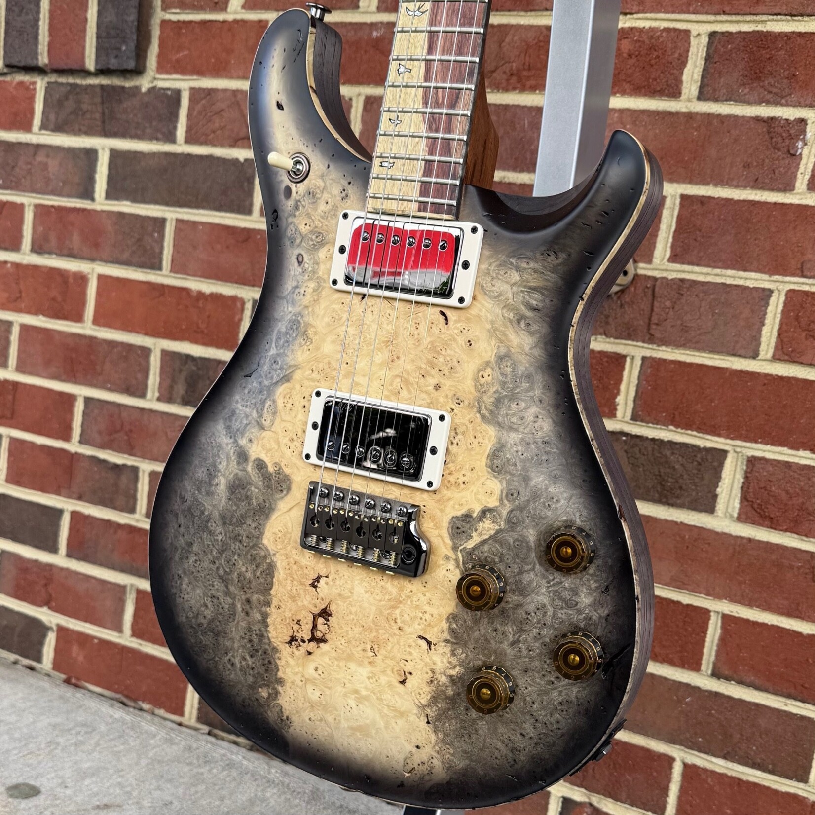 Paul Reed Smith Paul Reed Smith Private Stock #11942 , McCarty 594 Tremolo, Buckeye Burl Top, Swamp Ash Body, Hormigo Neck, Hormigo Fretboard, Smoked Black Hardware, Hardshell Case
