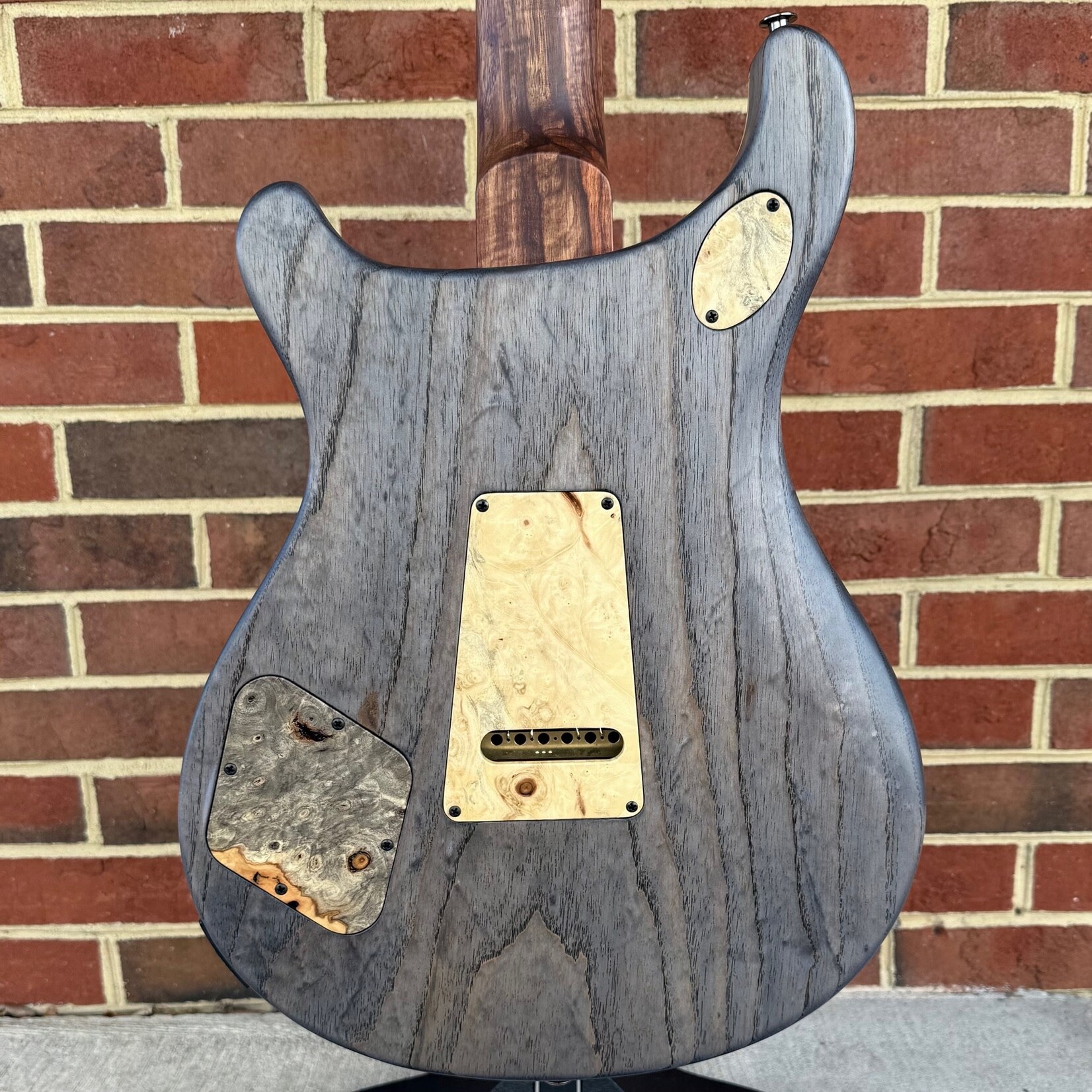 Paul Reed Smith Paul Reed Smith Private Stock #11942 , McCarty 594 Tremolo, Buckeye Burl Top, Swamp Ash Body, Hormigo Neck, Hormigo Fretboard, Smoked Black Hardware, Hardshell Case