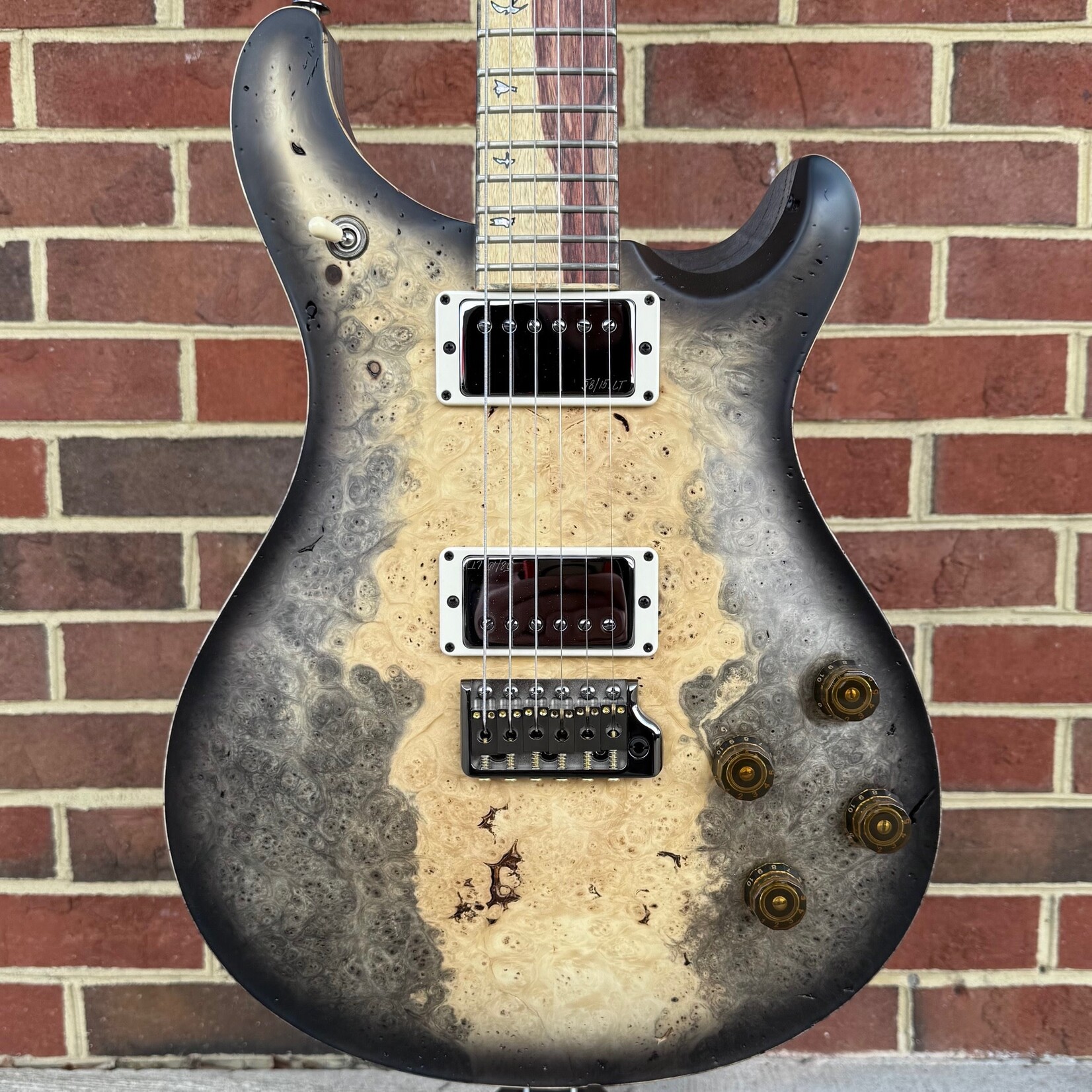 Paul Reed Smith Paul Reed Smith Private Stock #11942 , McCarty 594 Tremolo, Buckeye Burl Top, Swamp Ash Body, Hormigo Neck, Hormigo Fretboard, Smoked Black Hardware, Hardshell Case