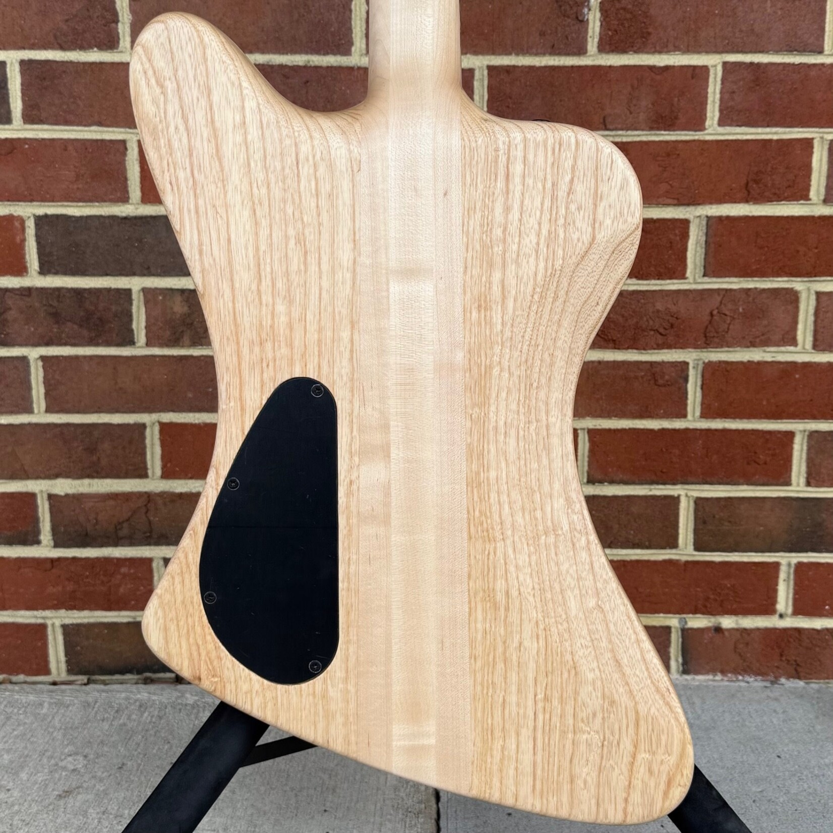 Spector Spector USA NS-4X, Buckeye Burl Top, Swamp Ash Body, 3pc Maple Neck, Pale Moon Ebony Fretboard, Black Mother of Pearl Inlays, Matching Headstock, EMG 35DCX Pickups, HAZ 18-volt Preamp, Spector Deluxe Gig Bag