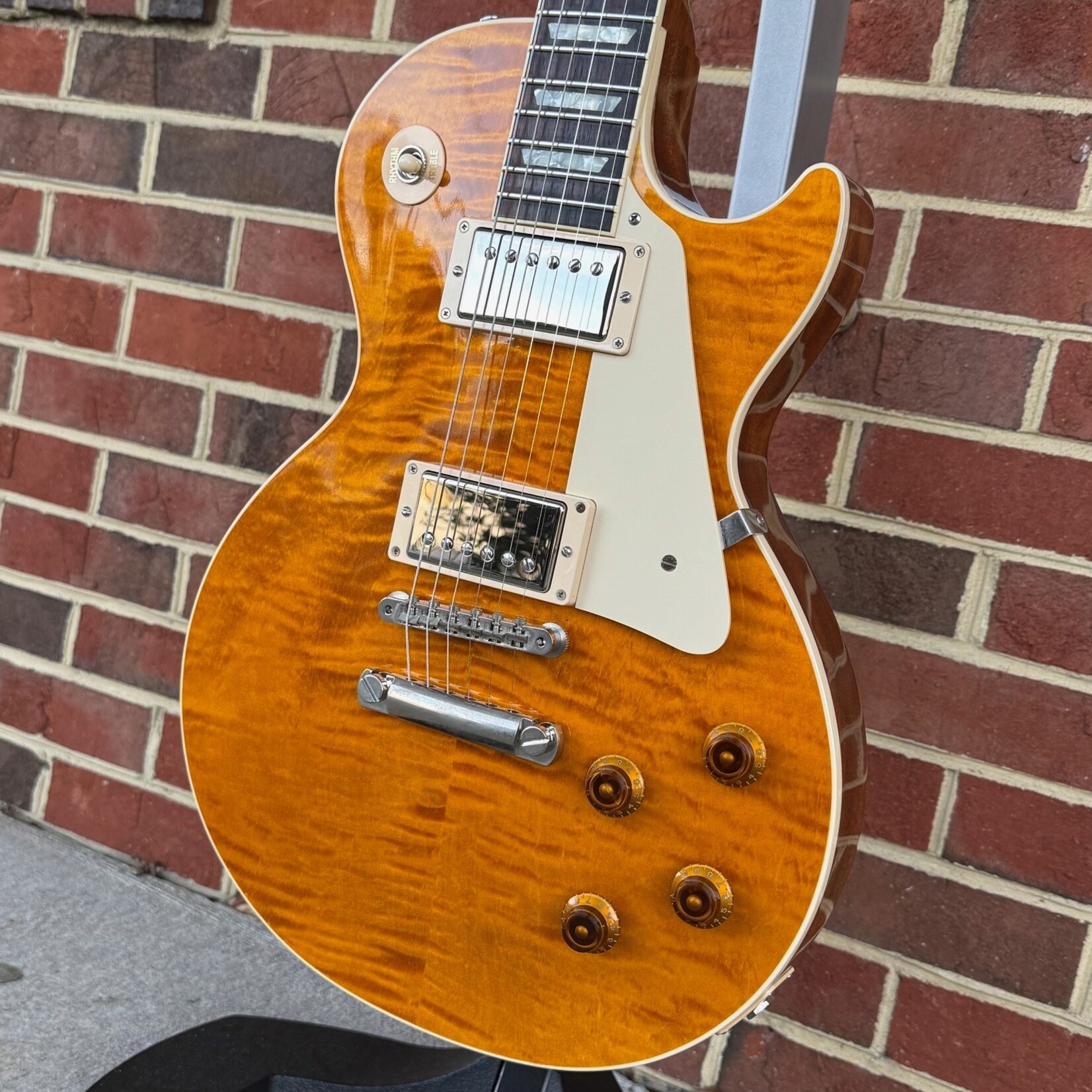 Gibson Custom Modern Les Paul Standard, 2017 Limited Edition, Trans Amber, Hardshell Case (USED)