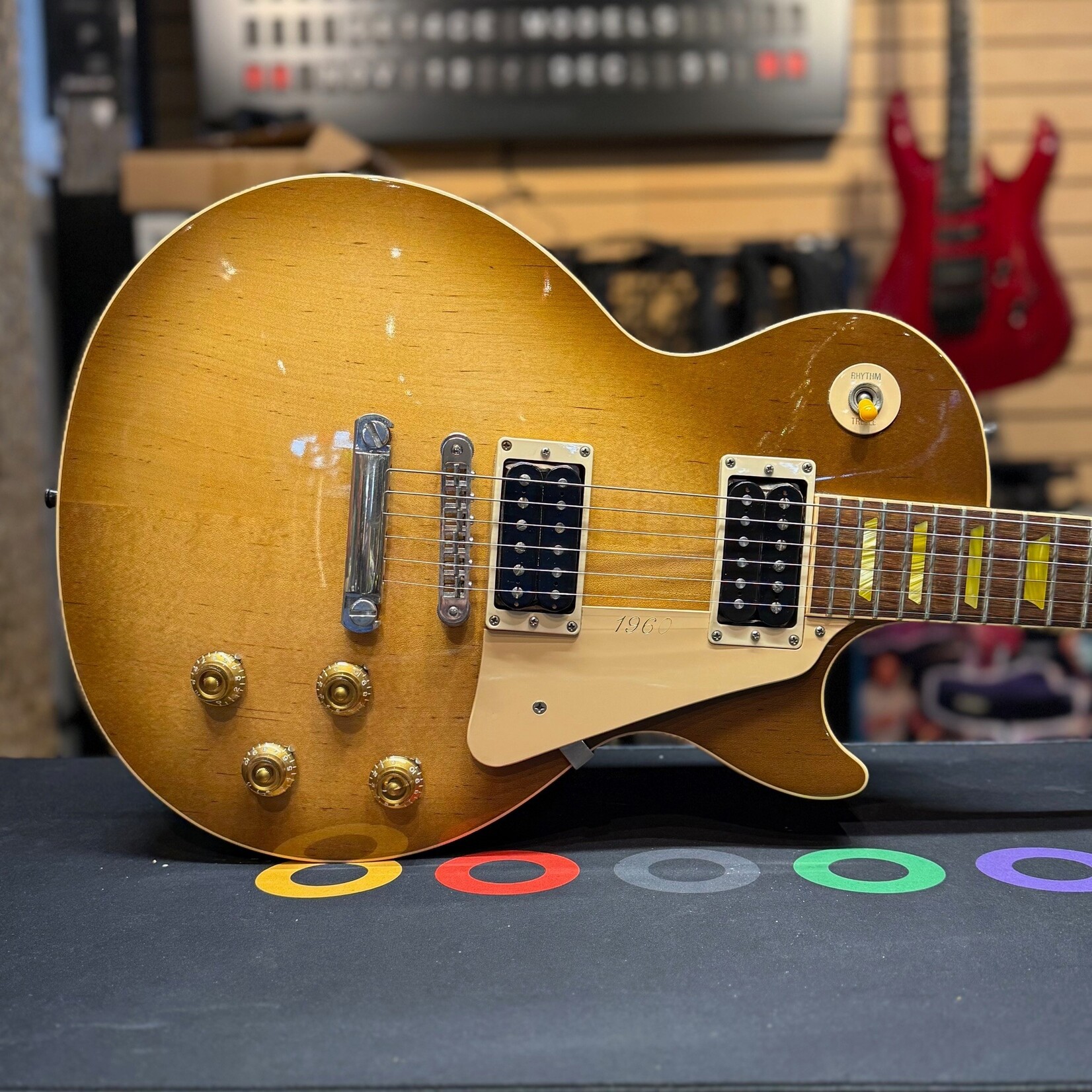 Gibson 2005 Les Paul Classic 1960 Reissue, Honey Burst, Hardshell Case (USED)