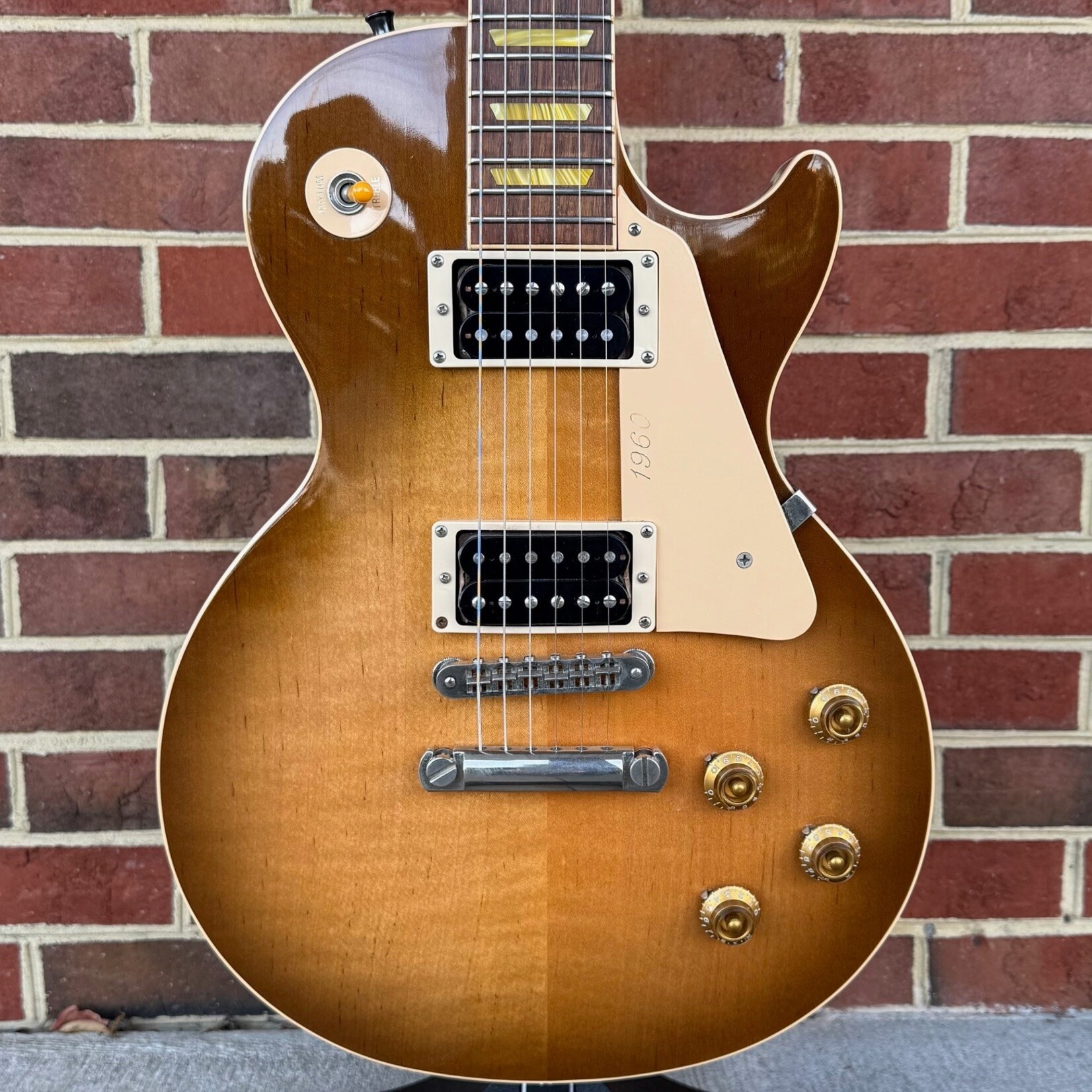 Gibson 2005 Les Paul Classic 1960 Reissue, Honey Burst, Hardshell Case (USED)