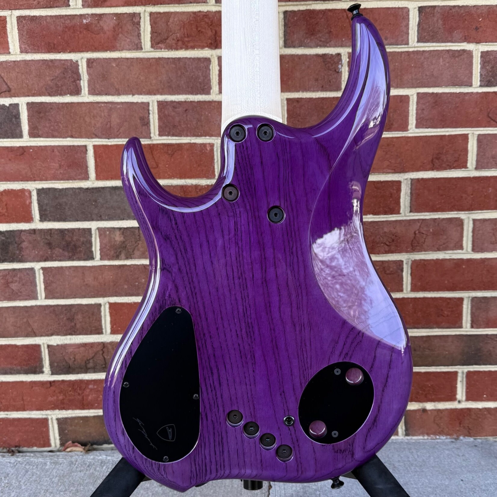 Dingwall Dingwall Z3 Custom 5-String, Purple to Natural Reverseburst, Quilted Maple Top, Dual Density Swamp Ash Body, Maple Neck & Fretboard, Block Inlays, Super Fatty II Pickups, Neve Preamp, Dingwall Deluxe Gig Bag