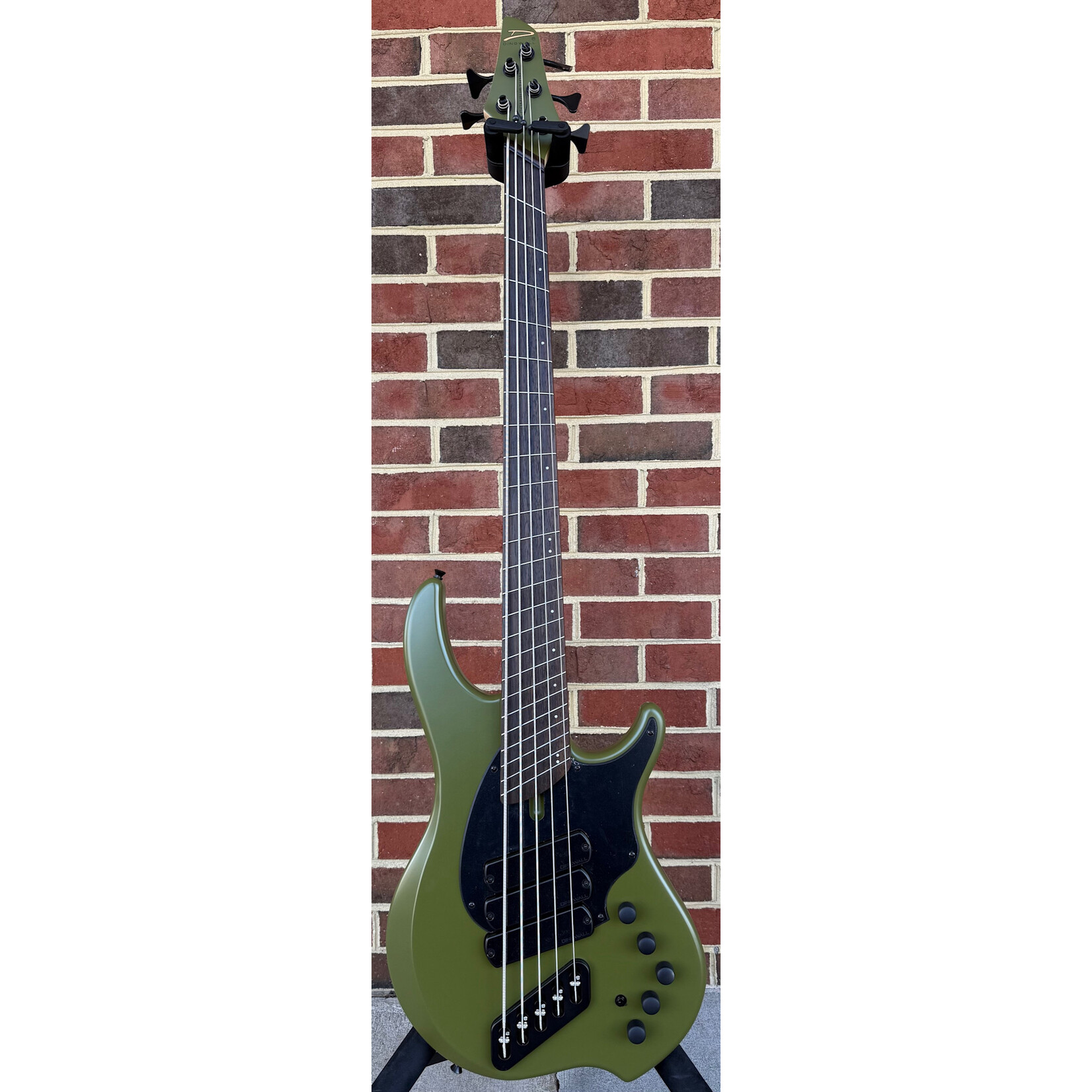 Dingwall Dingwall Kyle Konkiel Signature Model, Limited Edition, Matte Army Green, Alder Body, Maple Neck, Rosewood Fretboard, EMG Preamp, Dingwall Gig Bag, SN# 20003