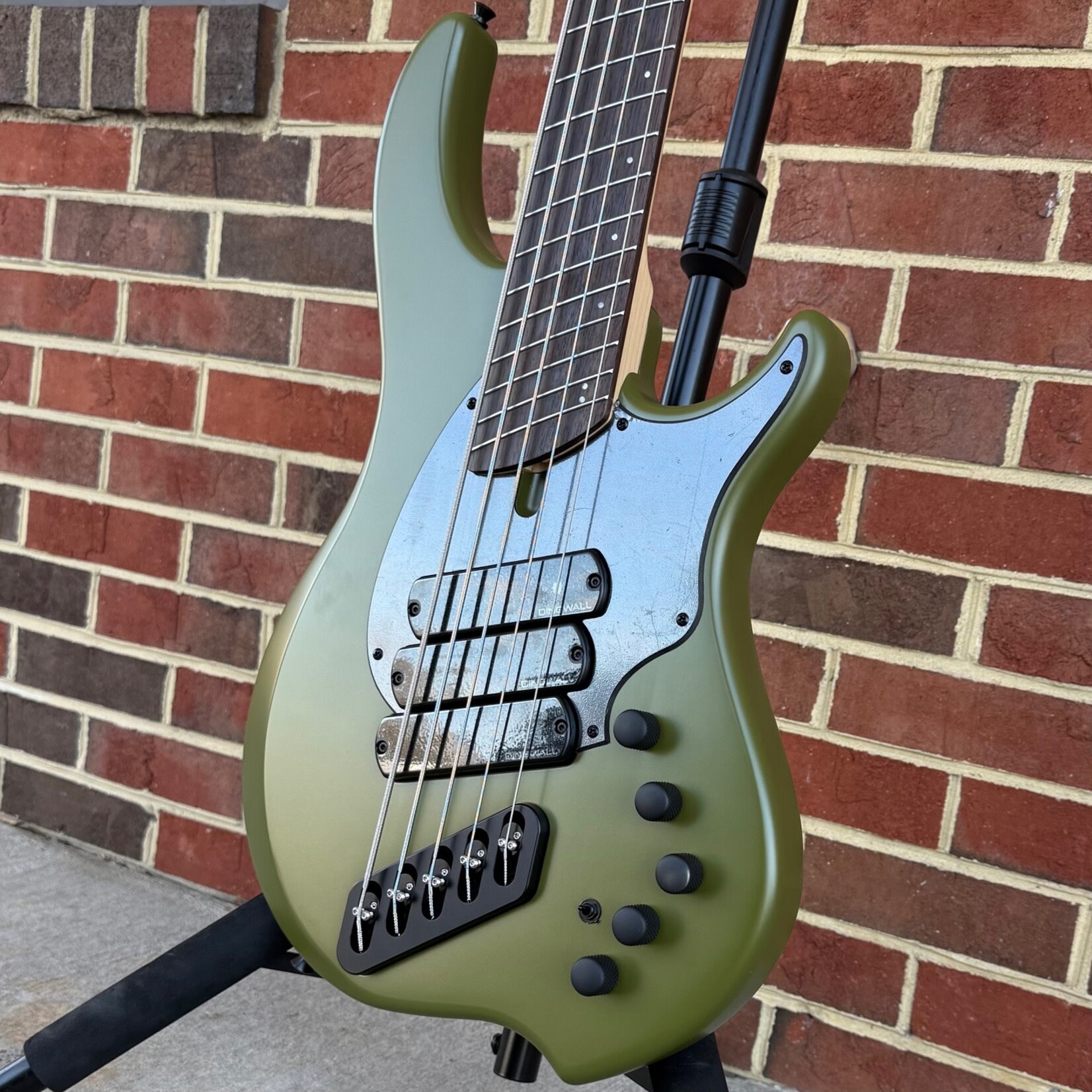 Dingwall Dingwall Kyle Konkiel Signature Model, Limited Edition, Matte Army Green, Alder Body, Maple Neck, Rosewood Fretboard, EMG Preamp, Dingwall Gig Bag, SN# 20003
