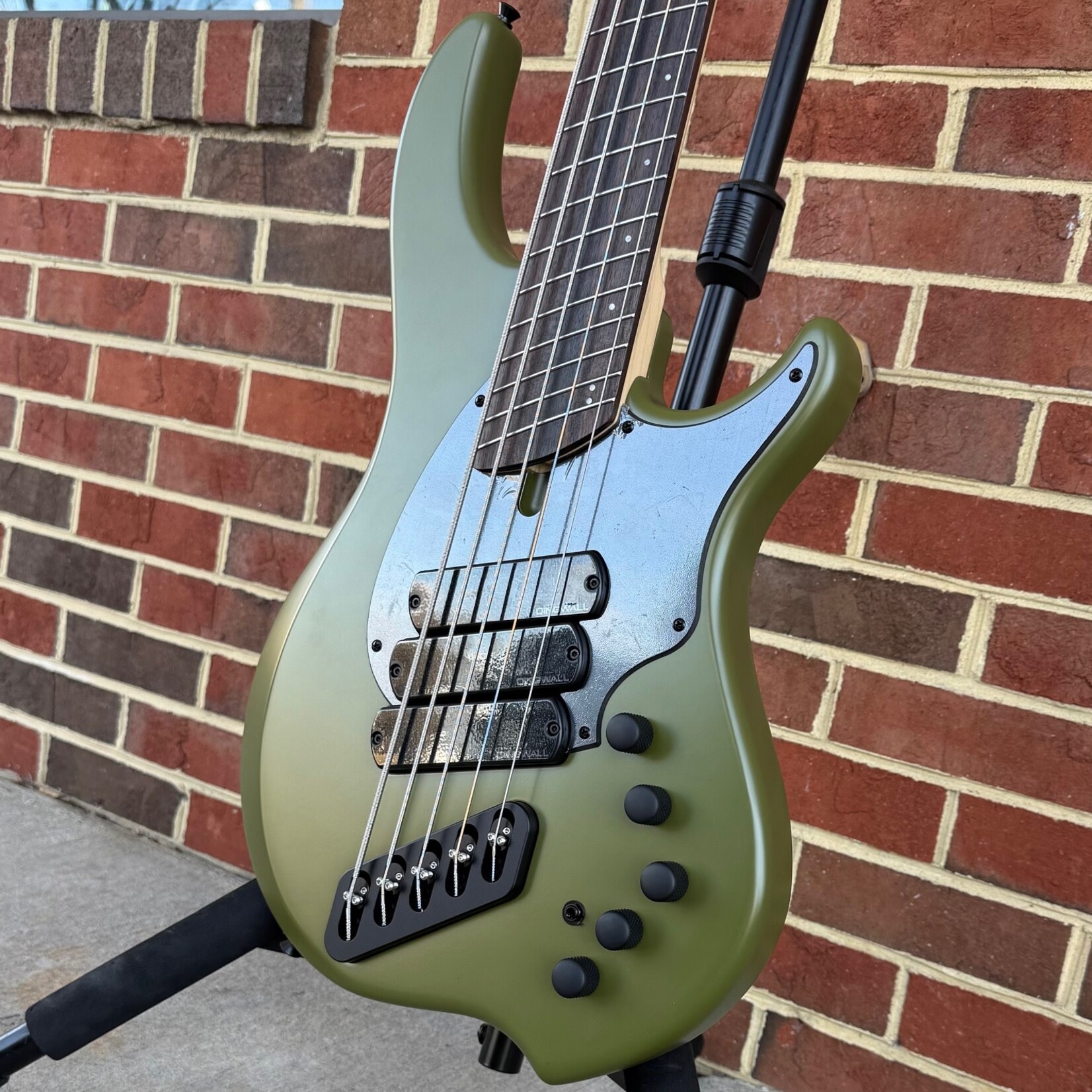 Dingwall Dingwall Kyle Konkiel Signature Model, Limited Edition, Matte Army Green, Alder Body, Maple Neck, Rosewood Fretboard, EMG Preamp, Dingwall Gig Bag, SN# 20007