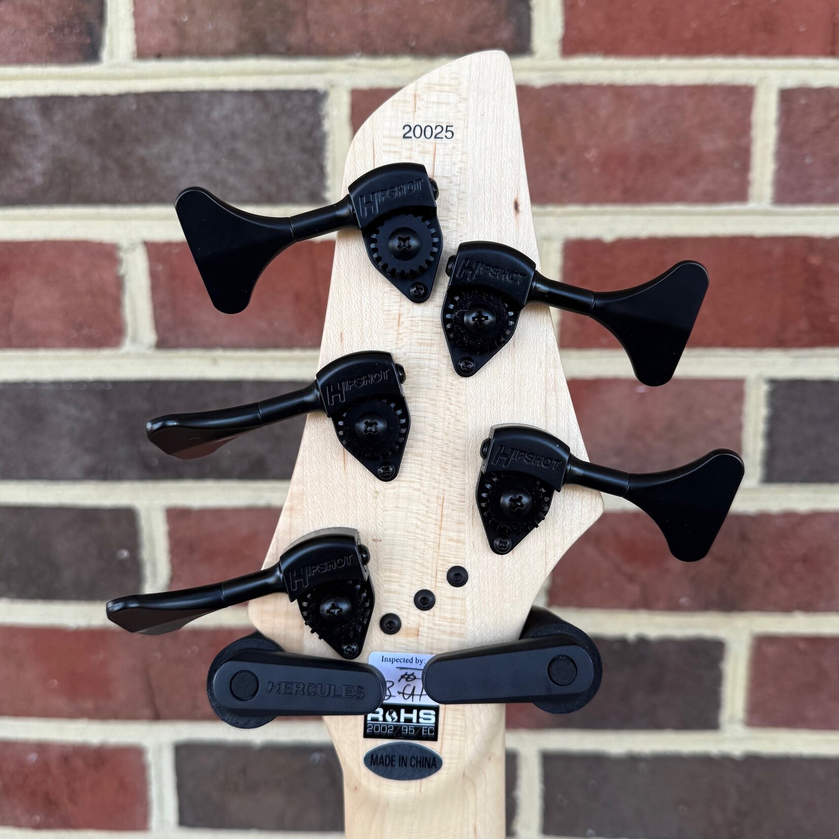 Dingwall Dingwall Kyle Konkiel Signature Model, Limited Edition, Matte Army Green, Alder Body, Maple Neck, Rosewood Fretboard, EMG Preamp, Dingwall Gig Bag, SN# 20025