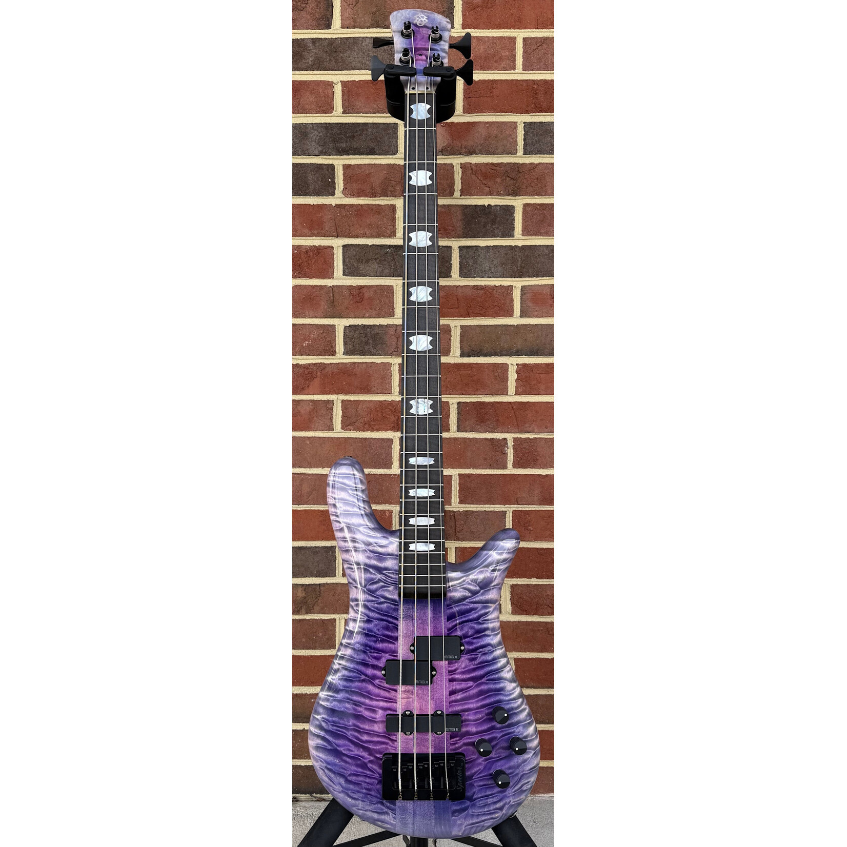 Spector Spector USA NS-2, Jazzberry, Premium Quilted Maple Top, Flamed Ebony Fretboard, EMG PX/JX Set, HAZ 9v, TSA Case