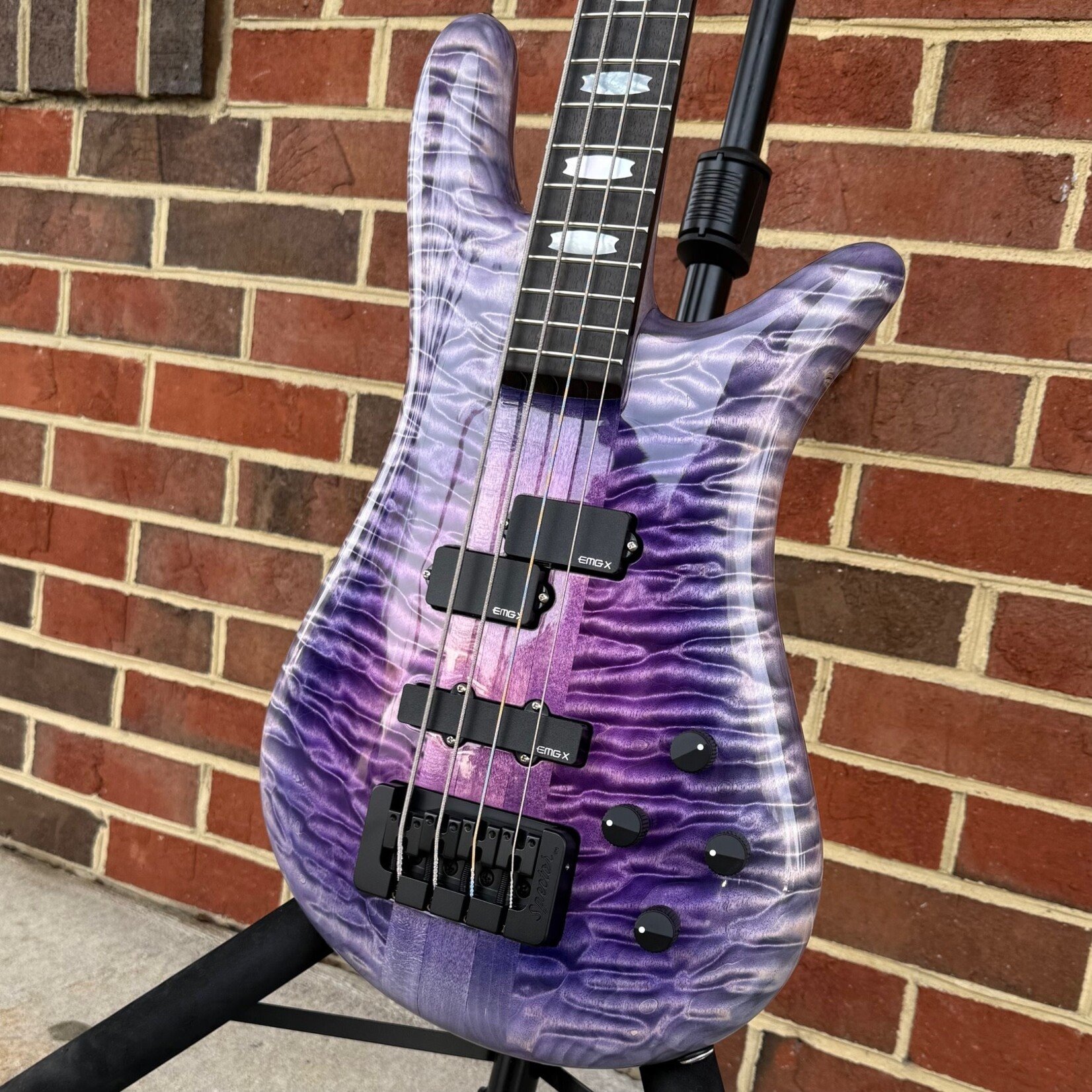 Spector Spector USA NS-2, Jazzberry, Premium Quilted Maple Top, Flamed Ebony Fretboard, EMG PX/JX Set, HAZ 9v, TSA Case