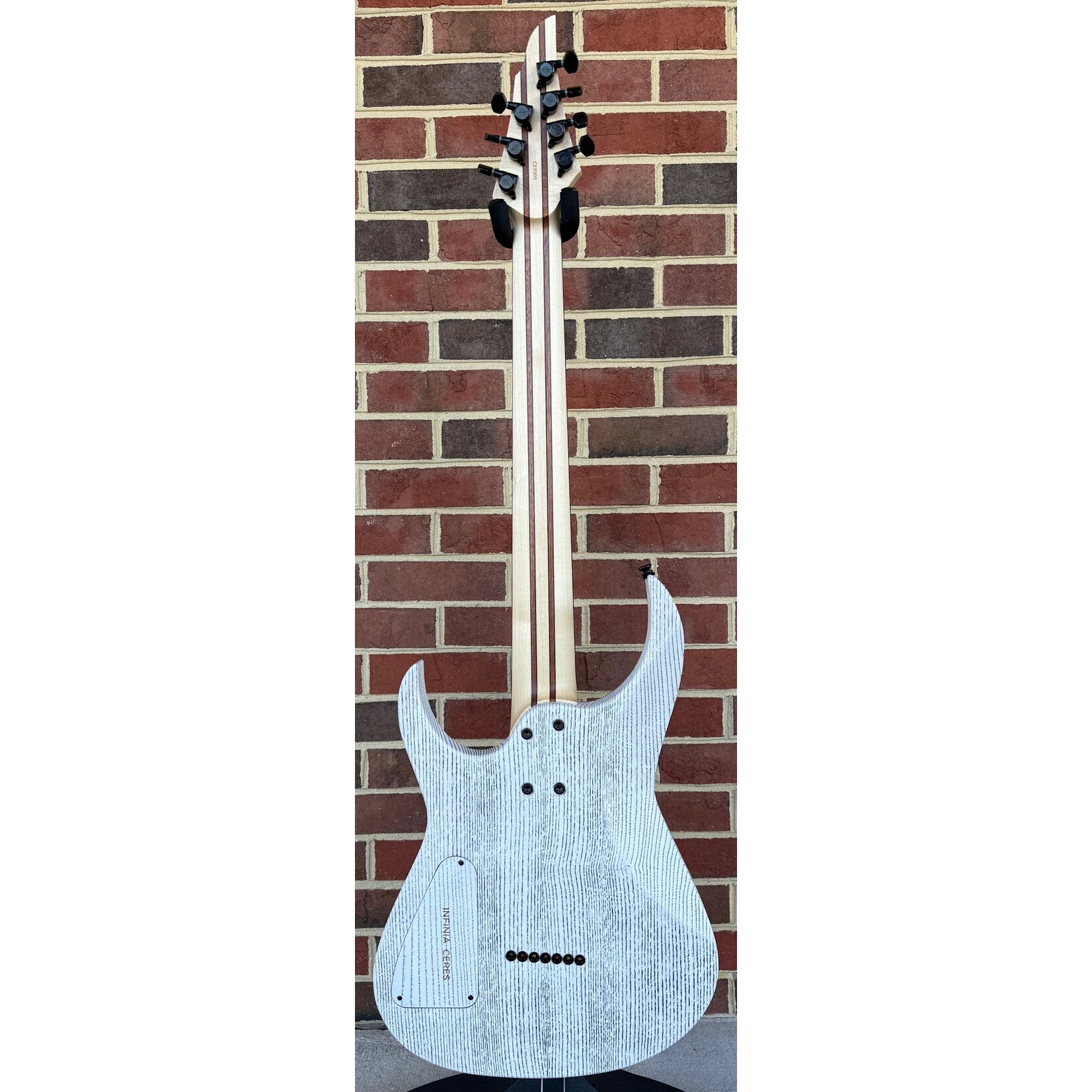 Infinia Guitars Infinia Ceres, 7 String, Scarlet Halo, Quilted Maple Top, White Back, Deluxe Gig Bag