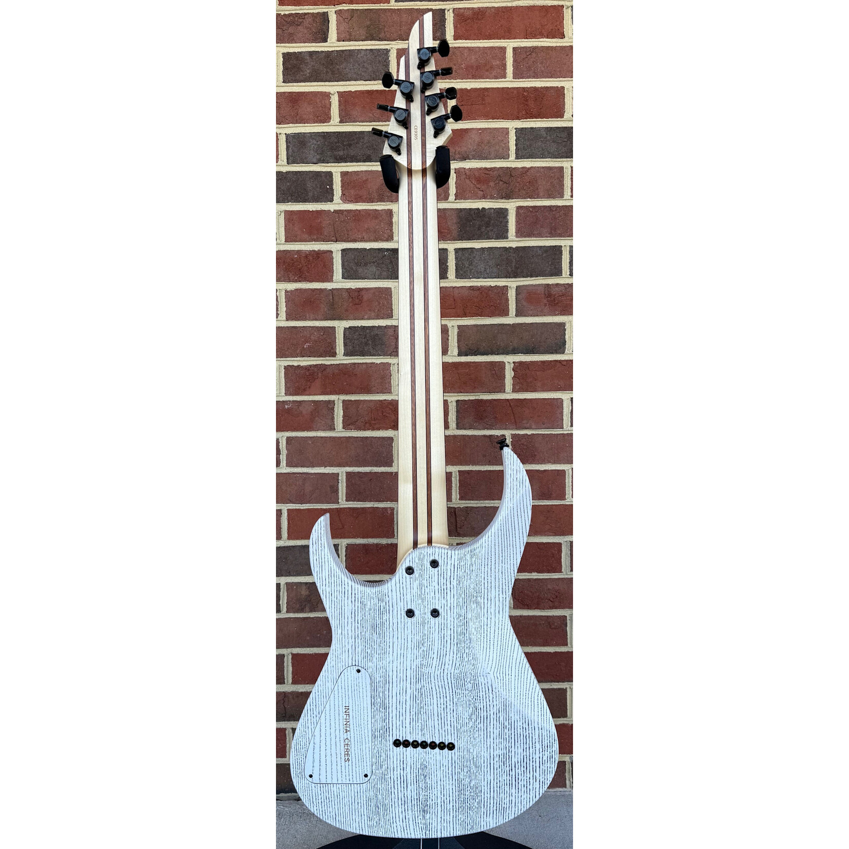 Infinia Guitars Infinia Guitars Ceres, 7-String, Scarlet Halo, Quilted Maple Top, White Back, Deluxe Gig Bag