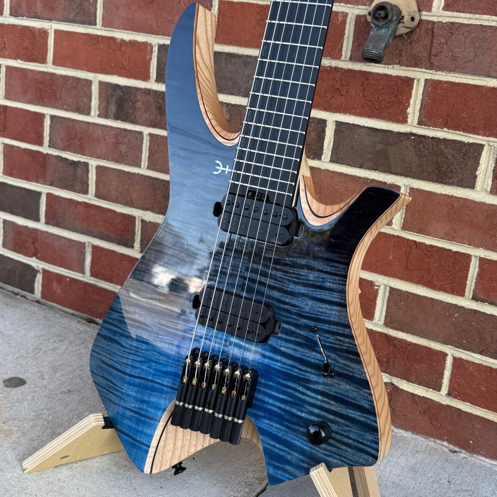 Infinia Guitars Infinia Neptune, 7 String, Nautical Dawn, Select Flame Maple Top, Natural Back, Deluxe Gig Bag