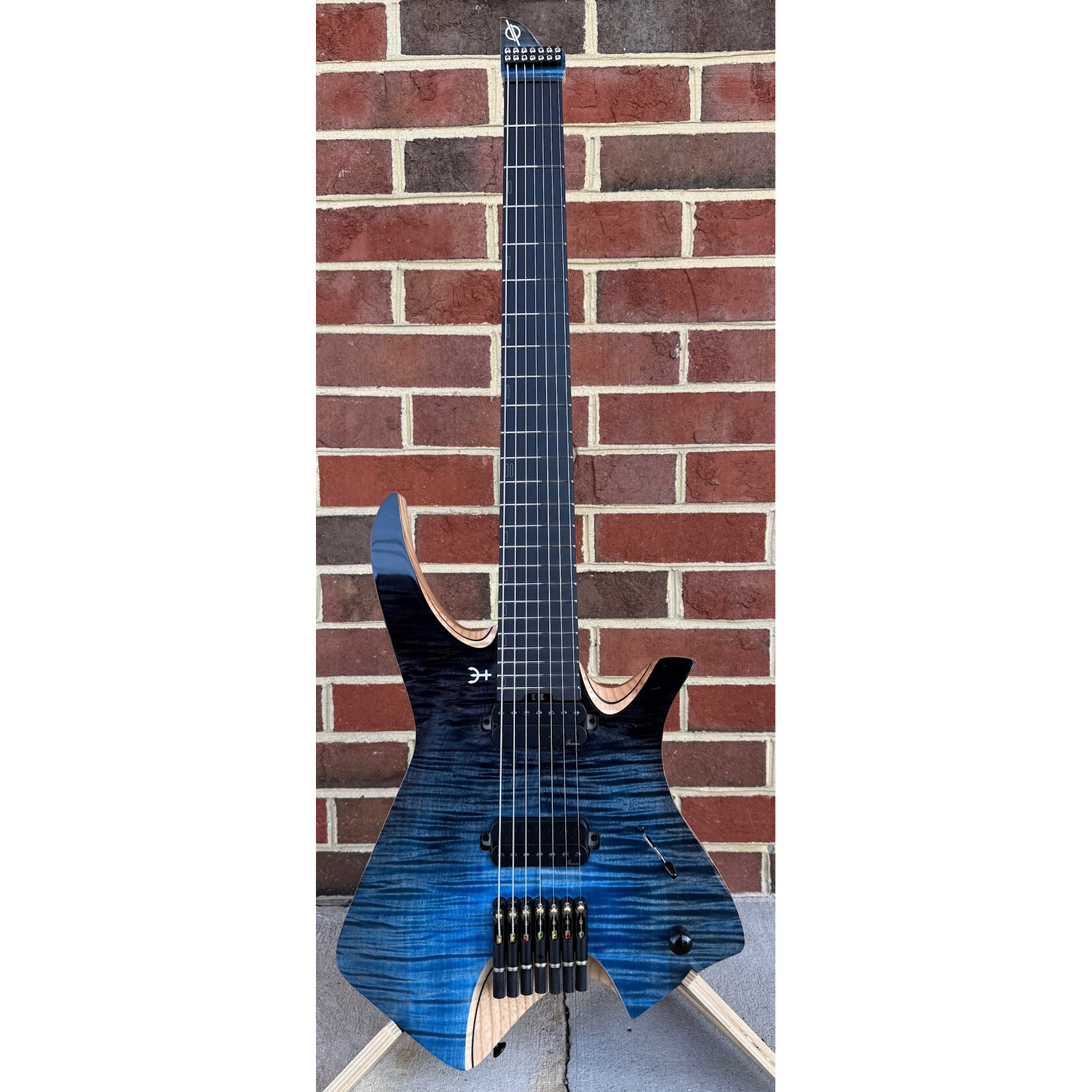 Infinia Guitars Infinia Guitars Neptune, 7-String, Nautical Dawn, Select Flame Maple Top, Natural Back, Deluxe Gig Bag