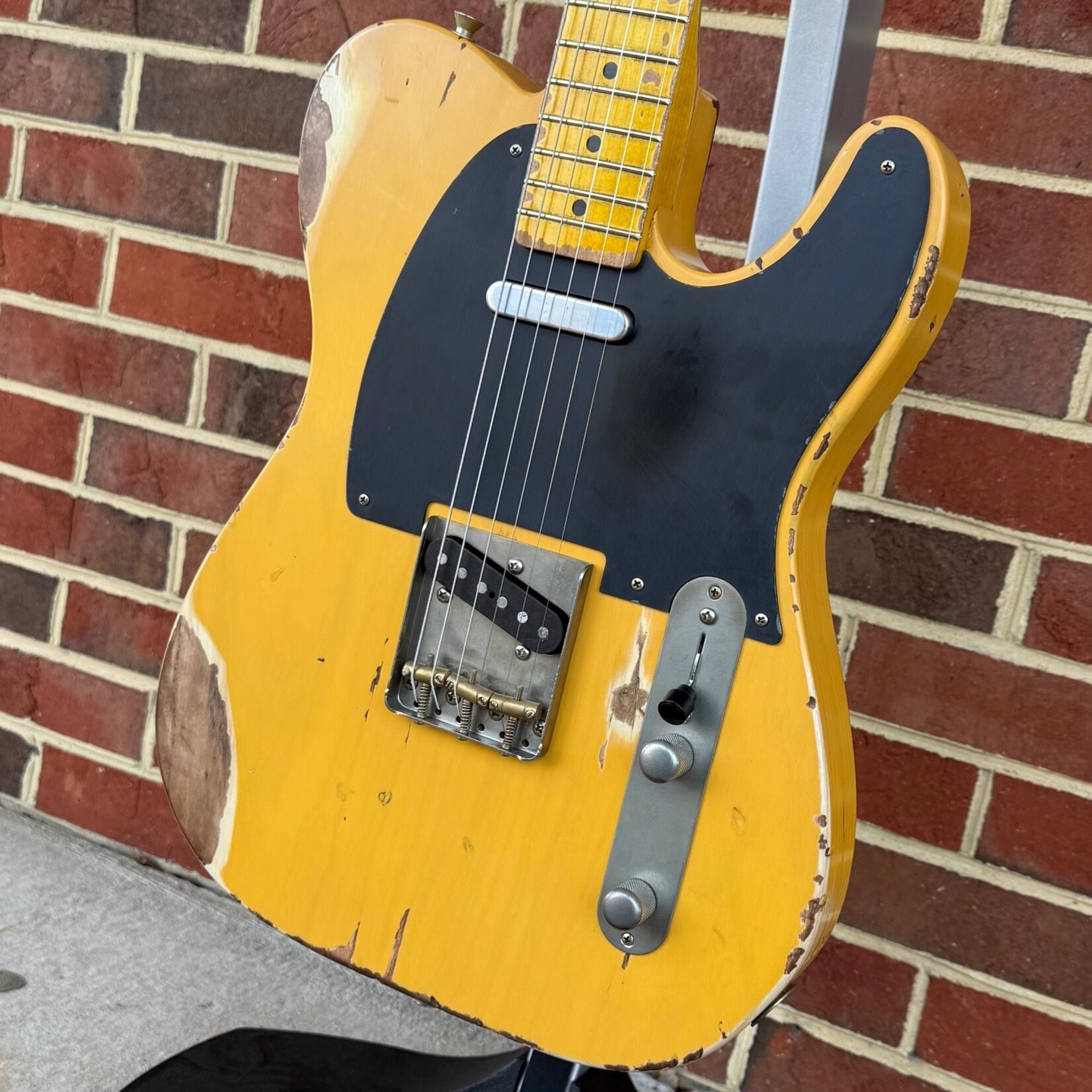 Nash Nash T-52, Butterscotch Blonde, Heavy Aging, Ash Body, Lollar Pickups, Hardshell Case