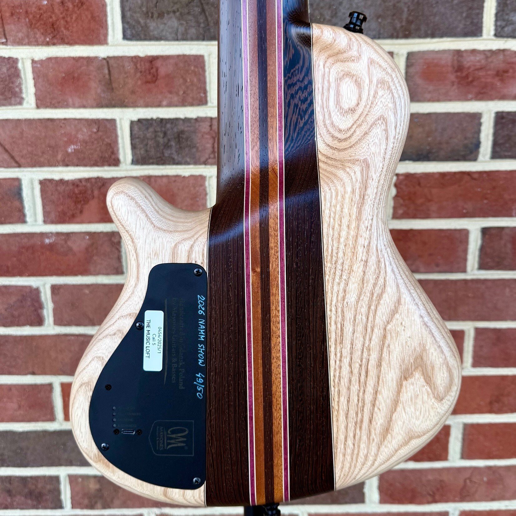 Mayones Mayones Cali 5, NAMM 2026 49/50, Buckeye Burl Top, Swamp Ash Body, 11ply Wenge/Mahogany/Purpleheart/Maple Neck, Velvetrone Noble 5 Pickup, Mayones Hybrid Case