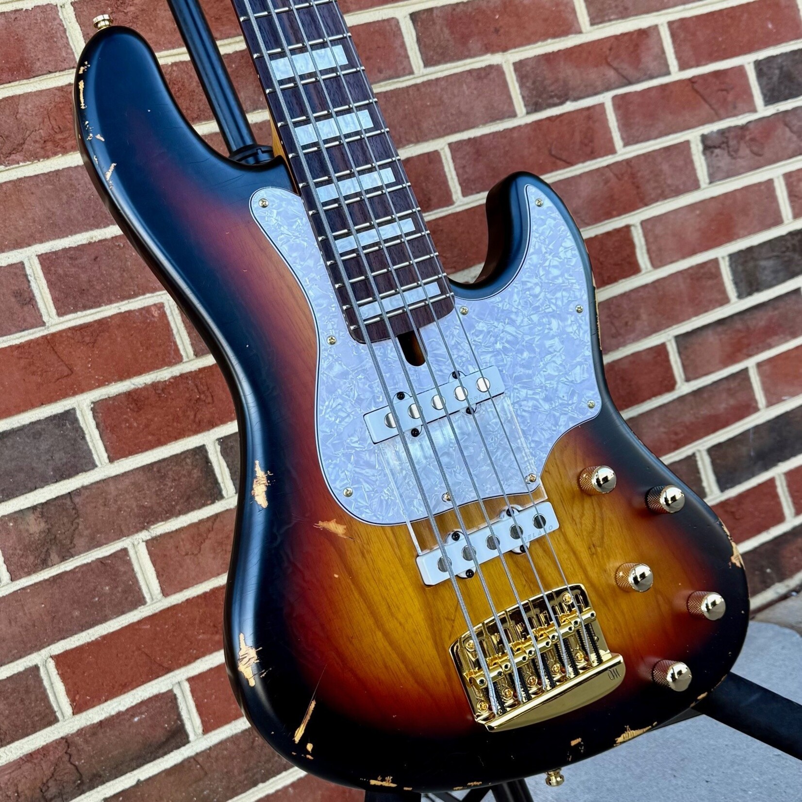 Mayones Mayones Jabba HF Aged 5, NAMM 2026 16/50, Sunburst, Swamp Ash Body, 1pc Maple TEW Neck, Rosewood Fretboard, Block Inlays, Clear Acrylic Ramp, Mayones Double Deck Bass Case