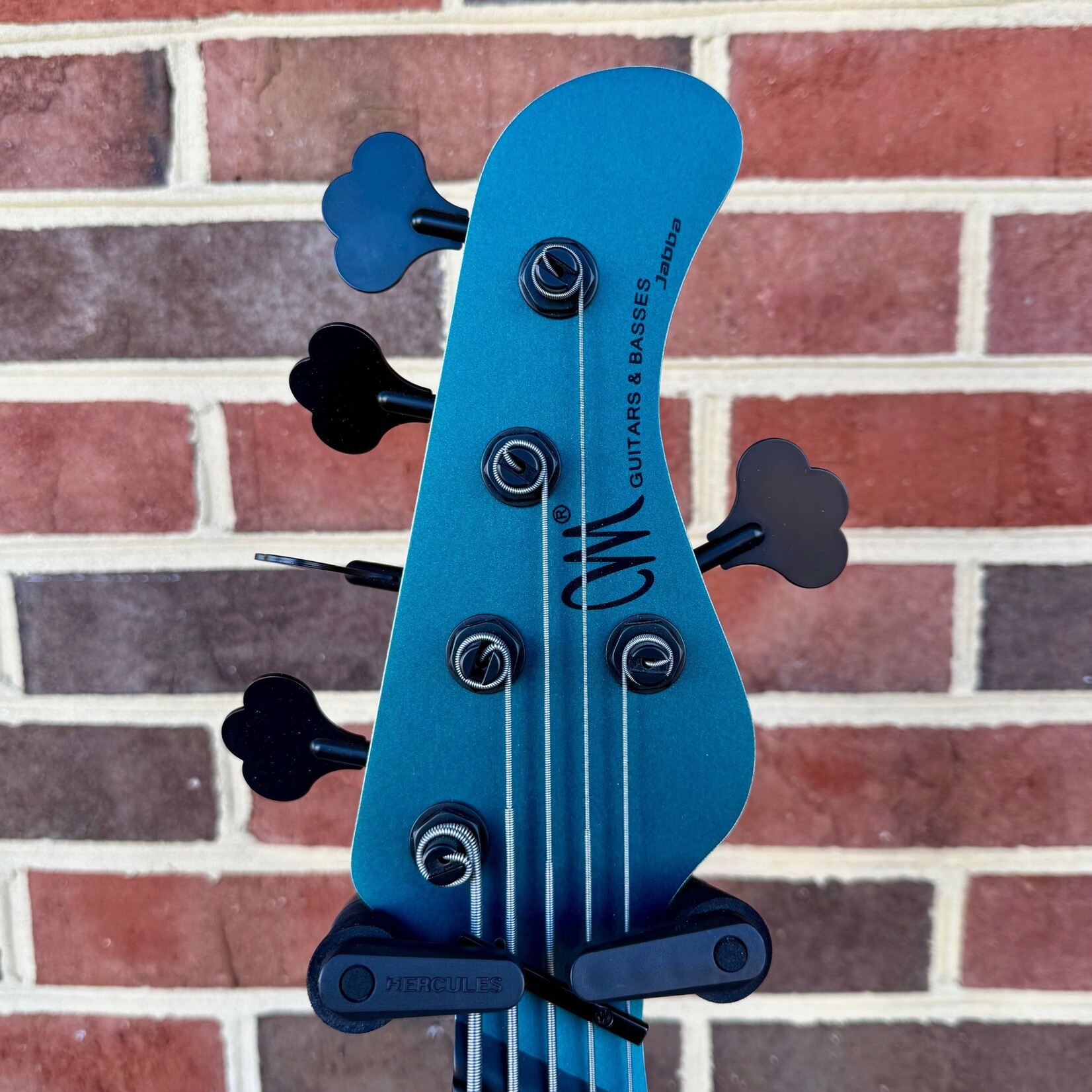 Mayones Mayones Jabba Bassic VF 5, NAMM 2026 17/50, Dark Forest Green Metallic, Sassafras Body, 1pc Maple Neck, Velvetrone Noble VF 5 Pickups, Musashi 3-band Preamp, Mayones Hybrid Case