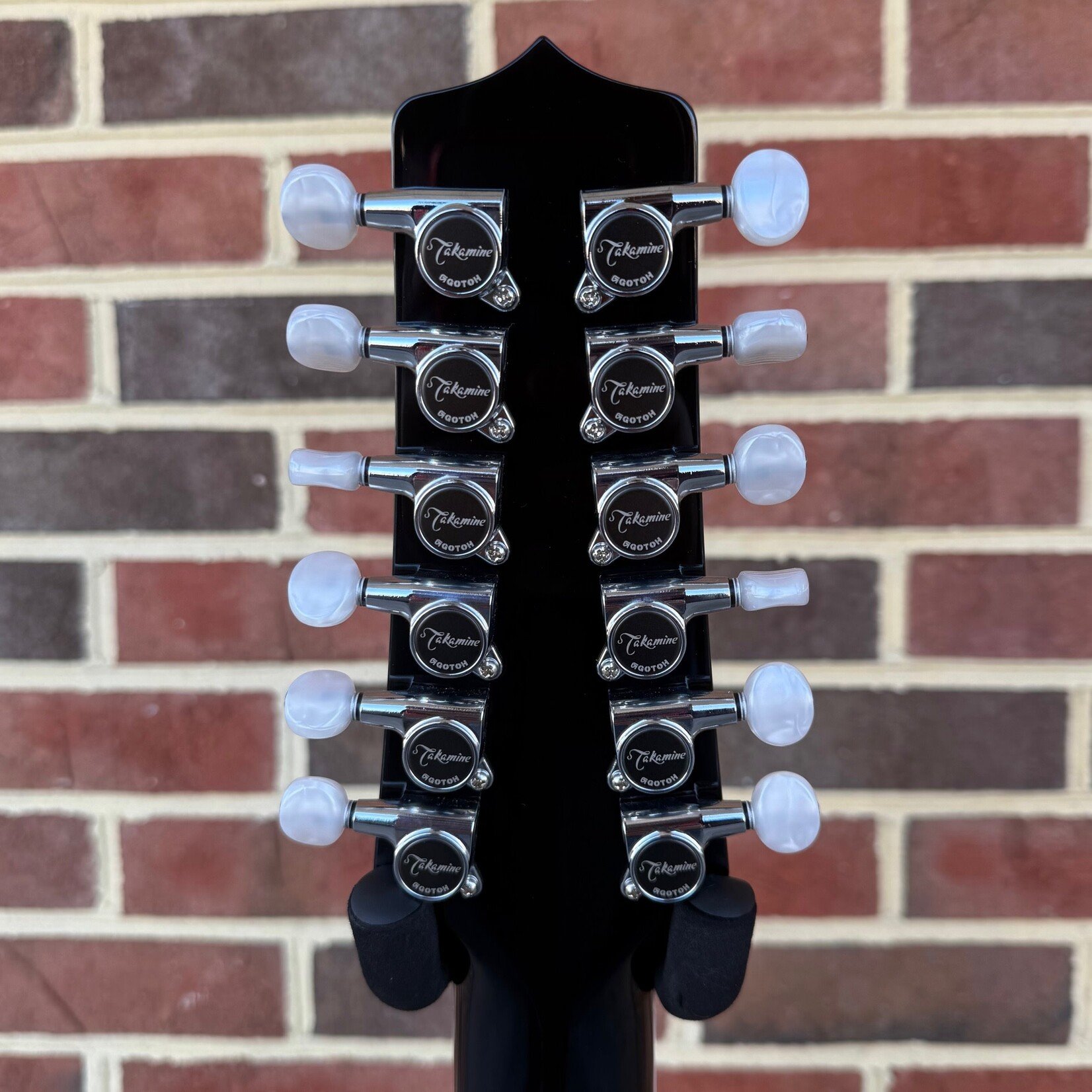 Takamine Takamine EF381DX, 12-String, Gloss Black, Solid Spruce Top, Maple Back & Sides, CT 4B II Preamp, Hardshell Case, SN# 62120590