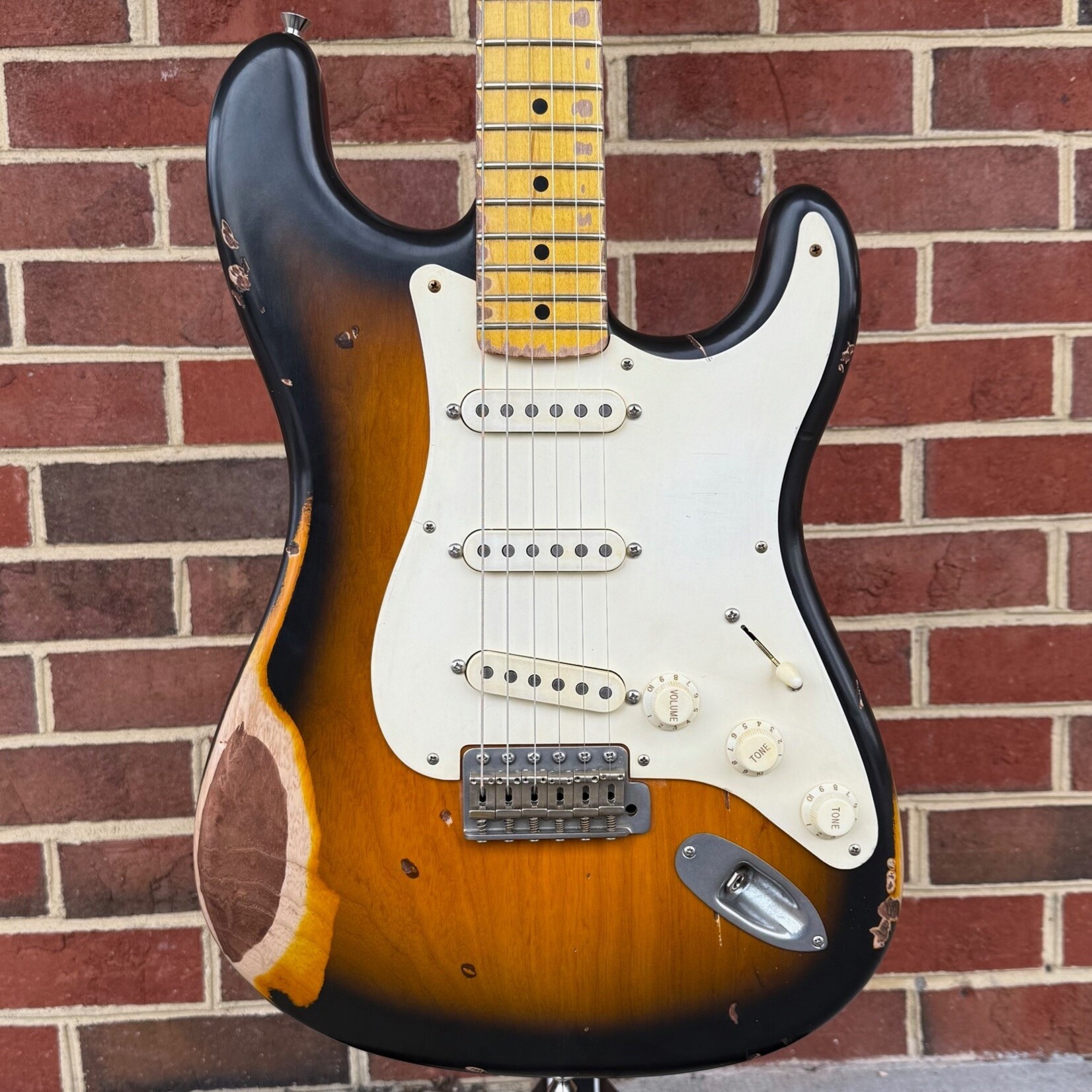 Nash Nash S-57, 2 Tone Burst, Heavy Aging, Ash Body, Maple Neck & Fretboard, Lollar Pickups, Hardshell Case