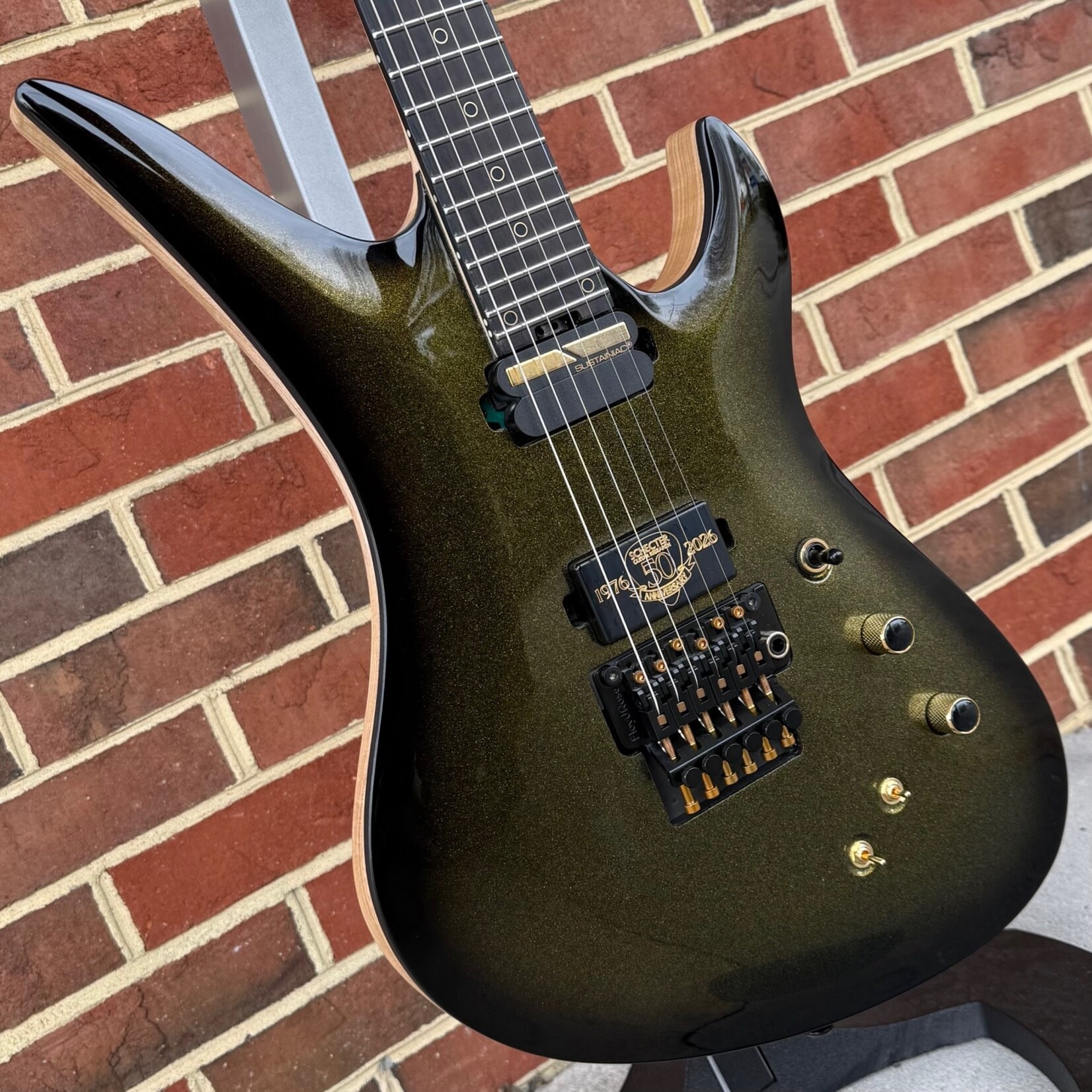 Schecter Guitar Research Schecter Avenger FR-S 50th Anniversary, Gold Burst, Floyd Rose Tremolo, Sustainiac Pickup System