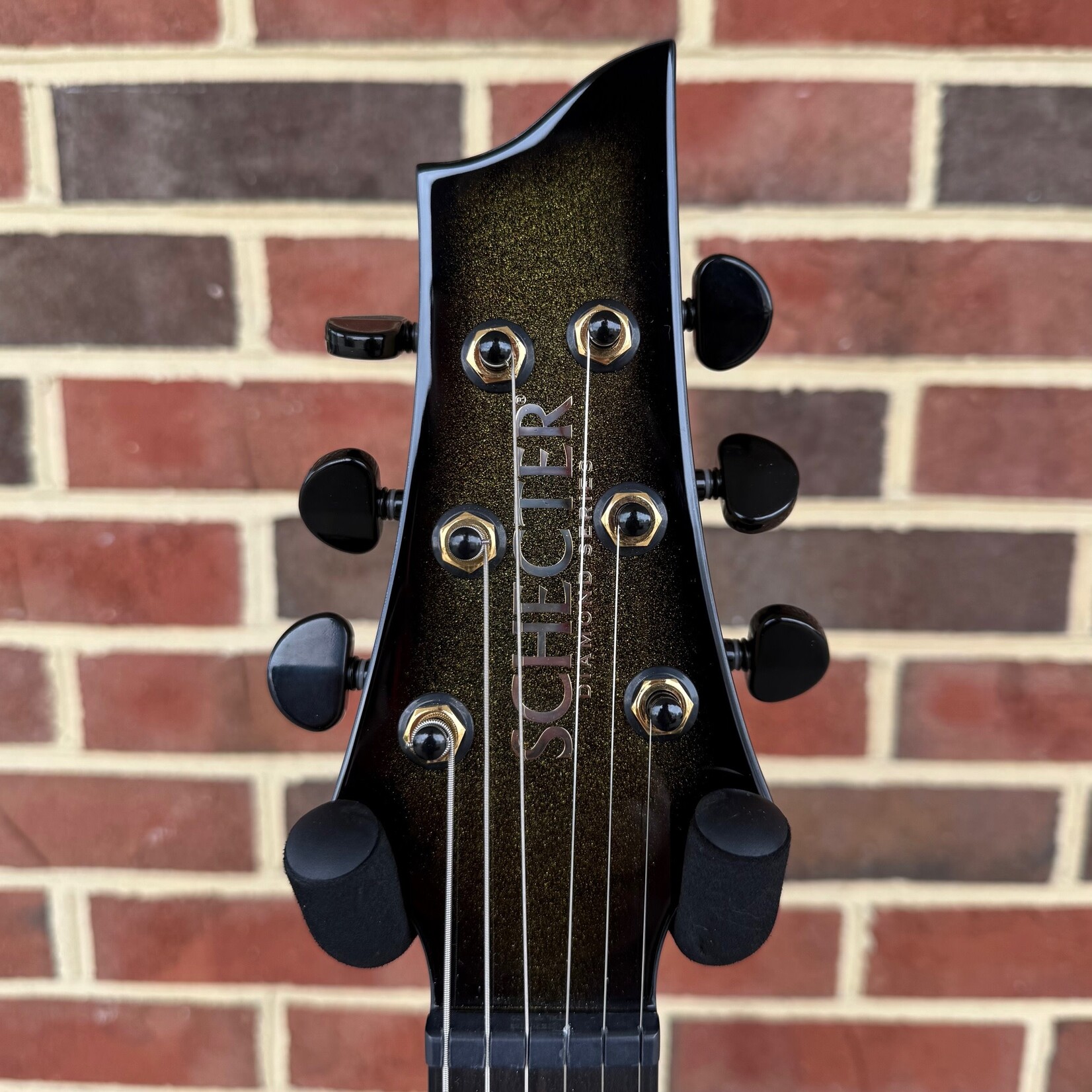 Schecter Guitar Research Schecter C-1 50th Anniversary, Gold Burst, Hipshot Hardtail Bridge