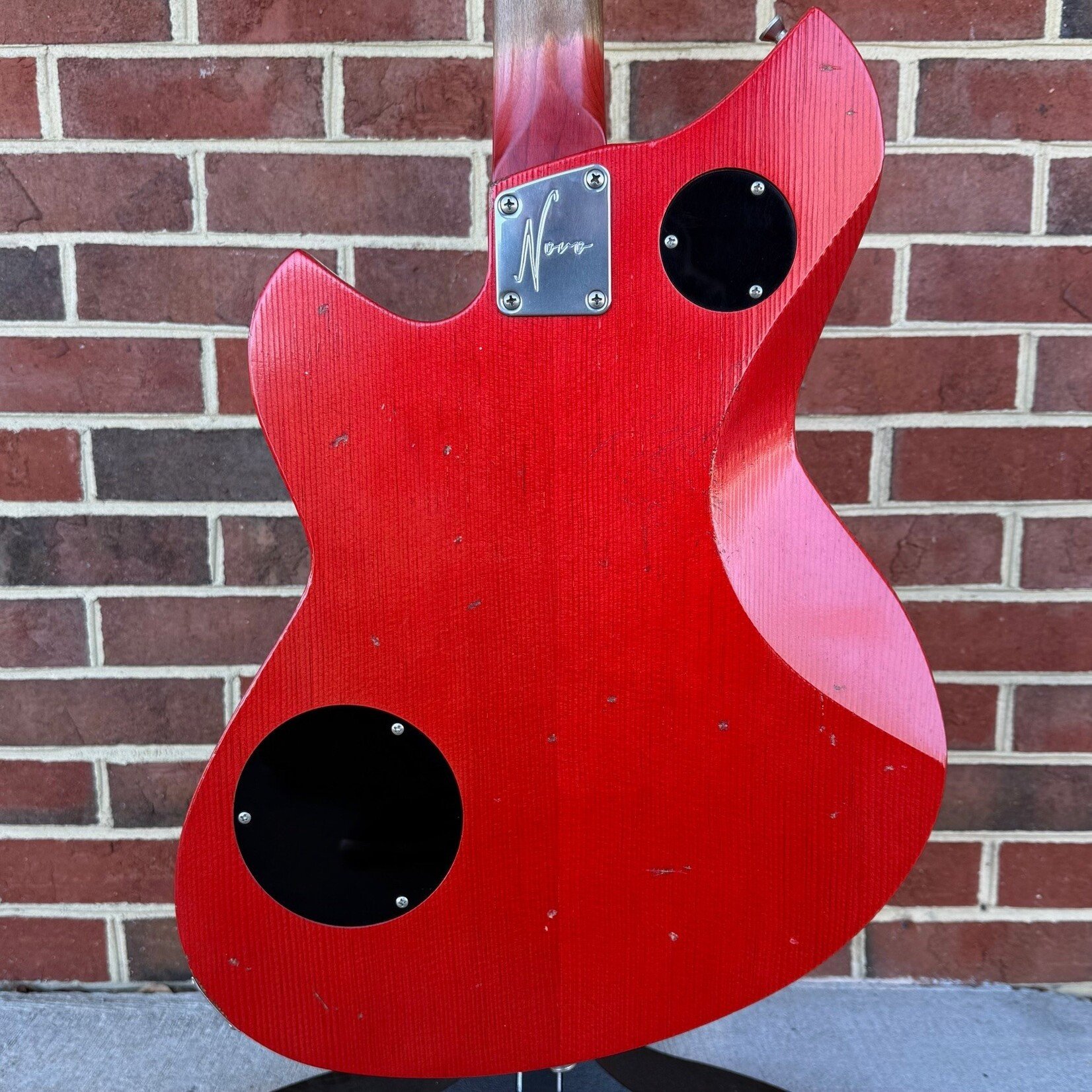 Novo Guitars Novo Guitars Serus Chambered H2 Dealer LTD, Dirty Lemon Burst, Flame Maple Top, Tempered Pine Body, Lollar Low-Wind Imperial Pickups, Novo Deluxe Gig Bag