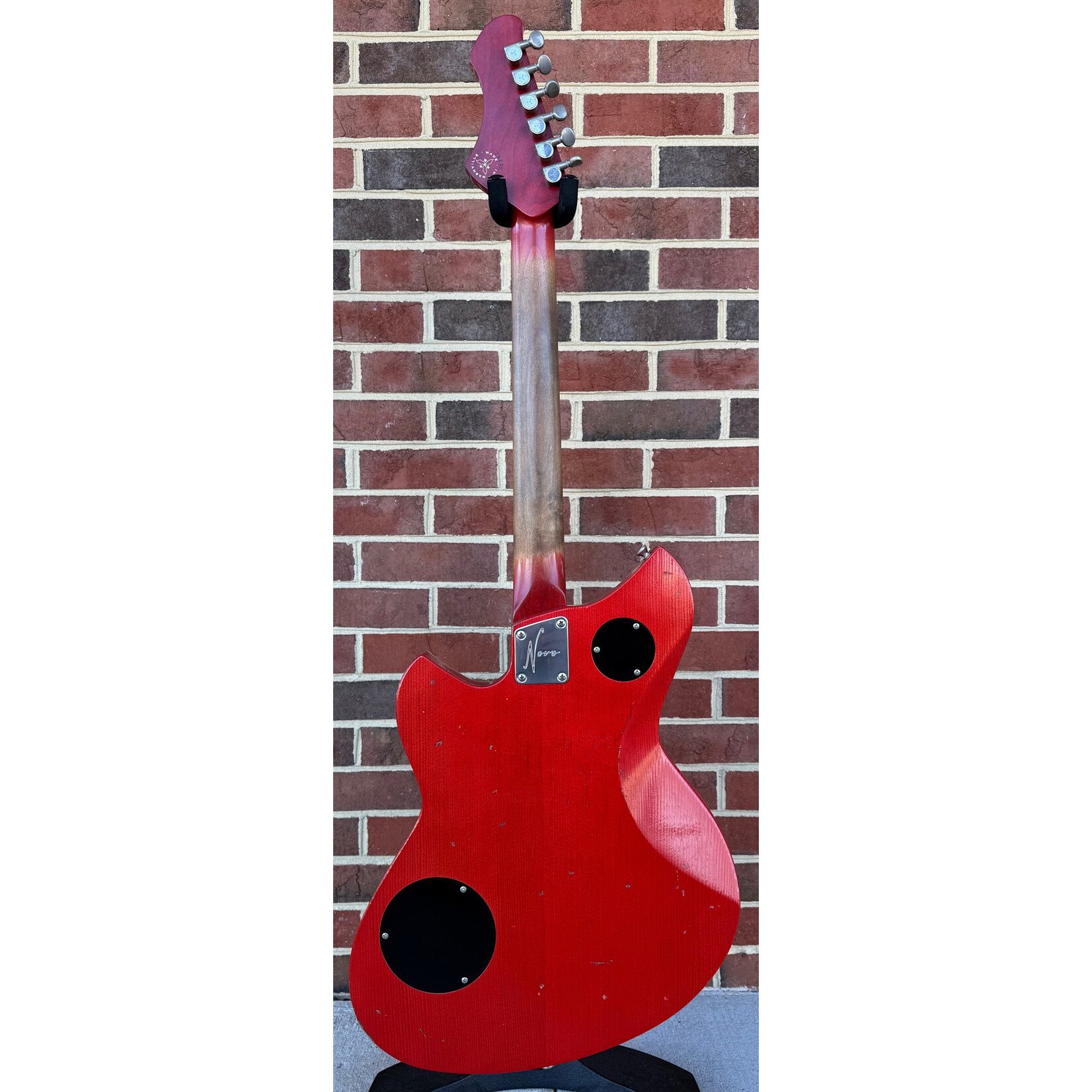 Novo Guitars Novo Guitars Serus Chambered H2 Dealer LTD, Dirty Lemon Burst, Flame Maple Top, Tempered Pine Body, Lollar Low-Wind Imperial Pickups, Novo Deluxe Gig Bag