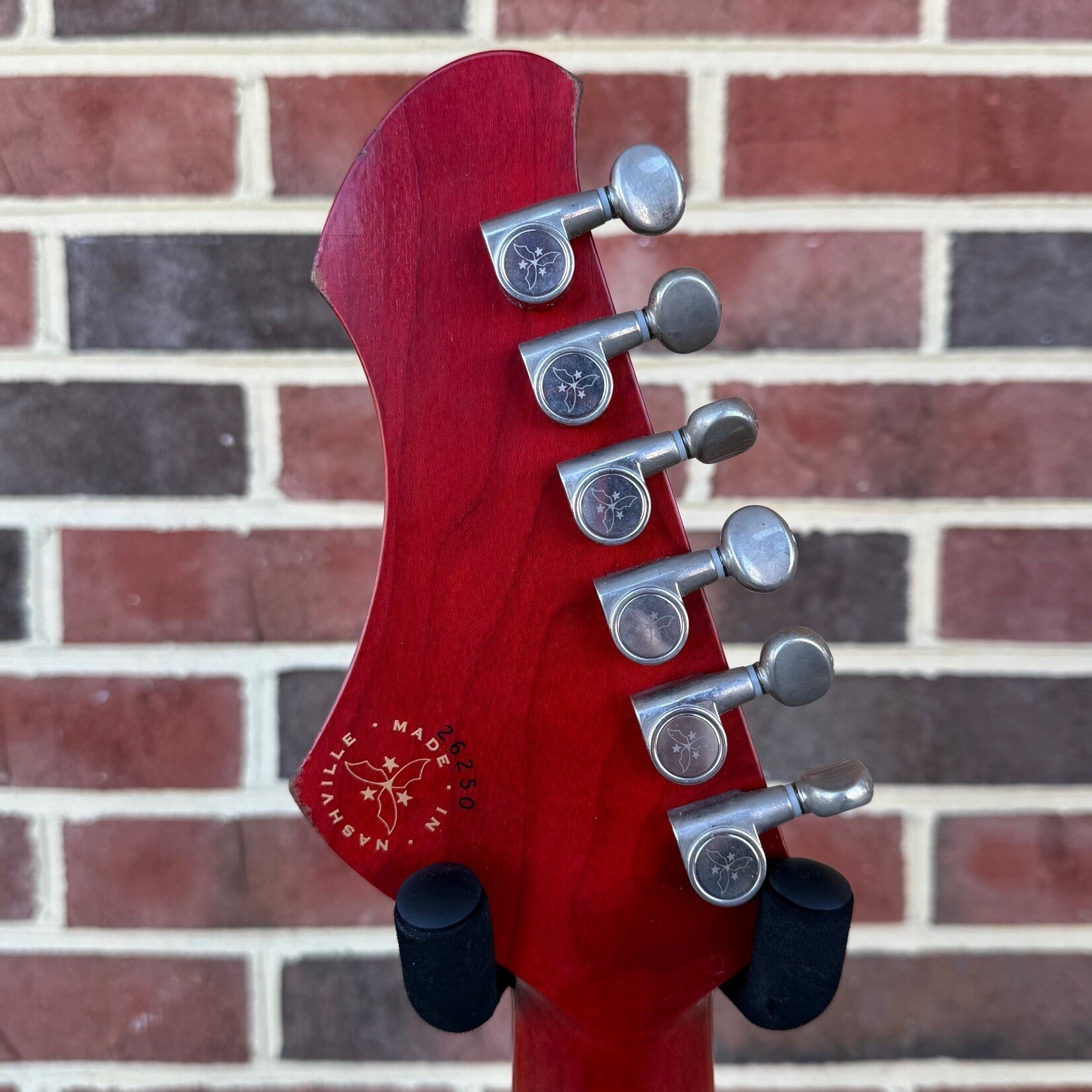 Novo Guitars Novo Guitars Serus Chambered H2 Dealer LTD, Dirty Lemon Burst, Flame Maple Top, Tempered Pine Body, Lollar Low-Wind Imperial Pickups, Novo Deluxe Gig Bag