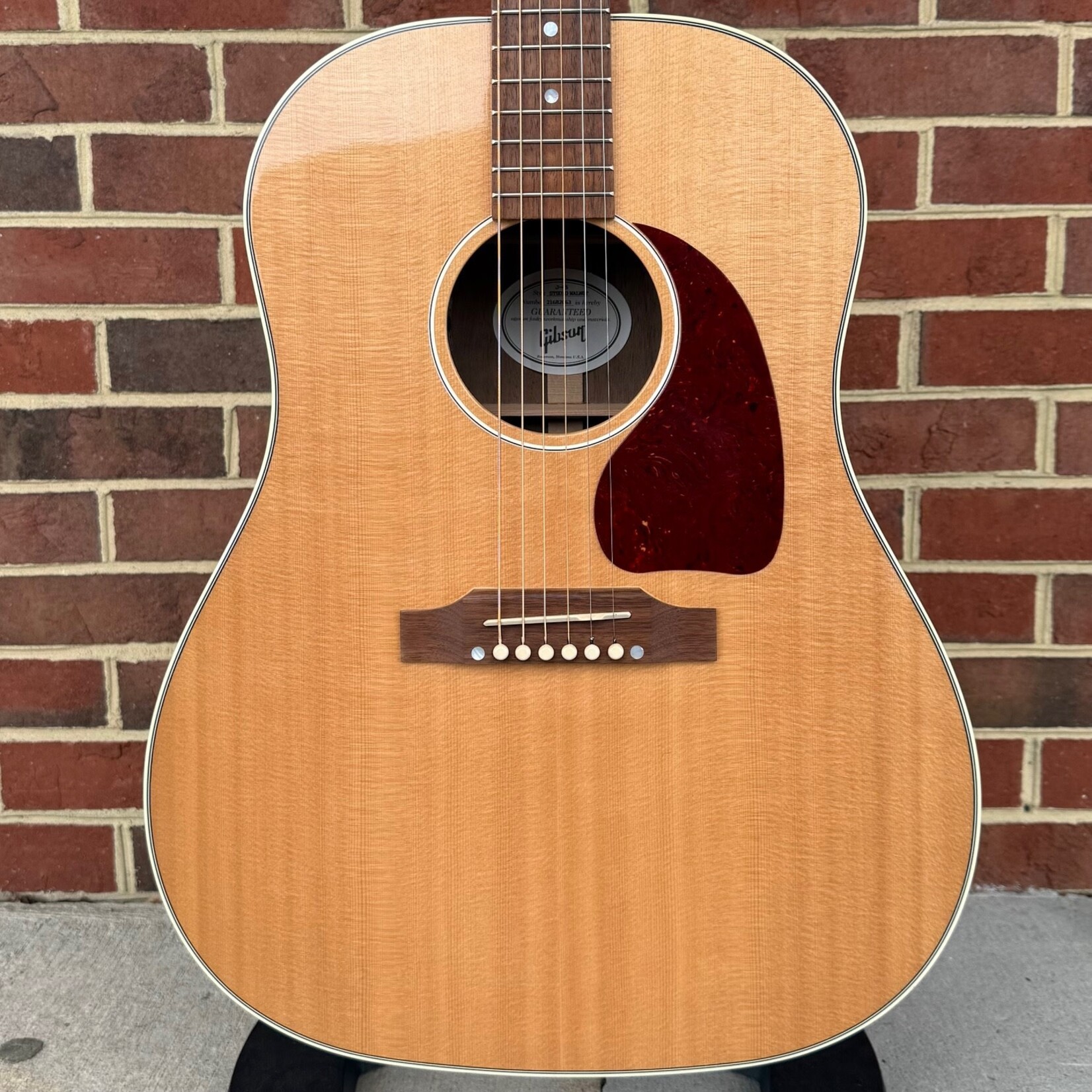 Gibson J-45 Studio, Sitka Spruce Top, Walnut Back & Sides, LR Baggs Element Pickup, Hardshell Case (USED)