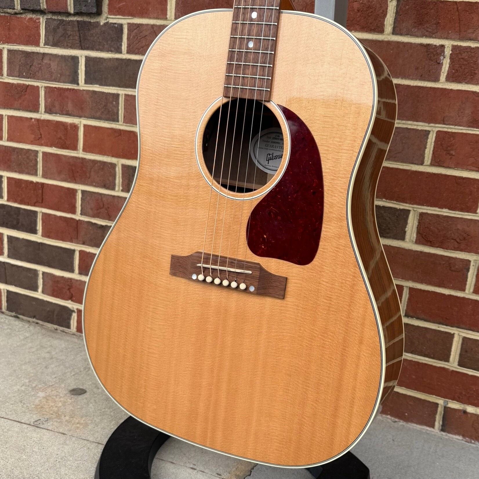 Gibson J-45 Studio, Sitka Spruce Top, Walnut Back & Sides, LR Baggs Element Pickup, Hardshell Case (USED)