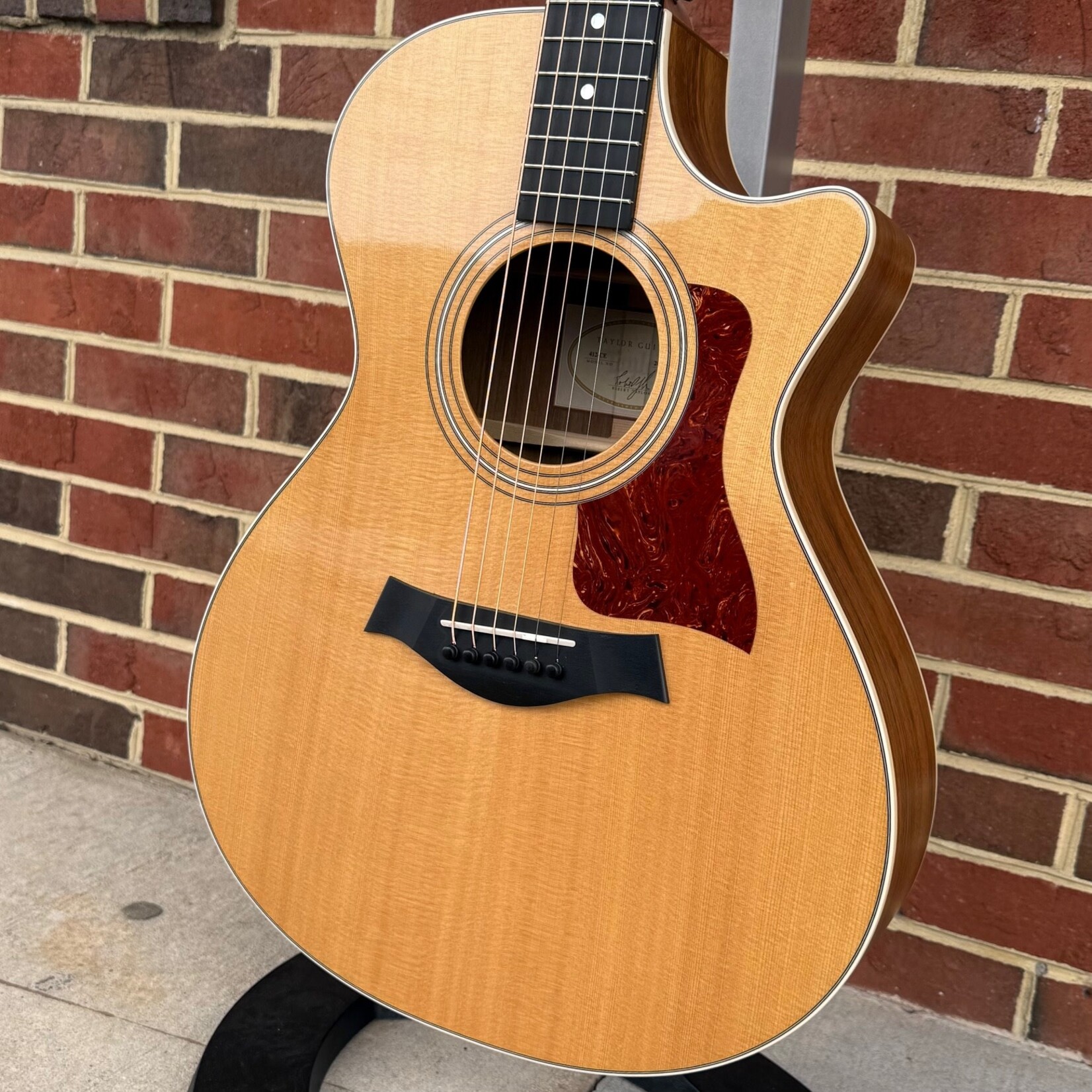 Taylor Taylor 412ce, Sitka Spruce Top, Ovangkol Back & Sides, ES System, Hardshell Case (USED)