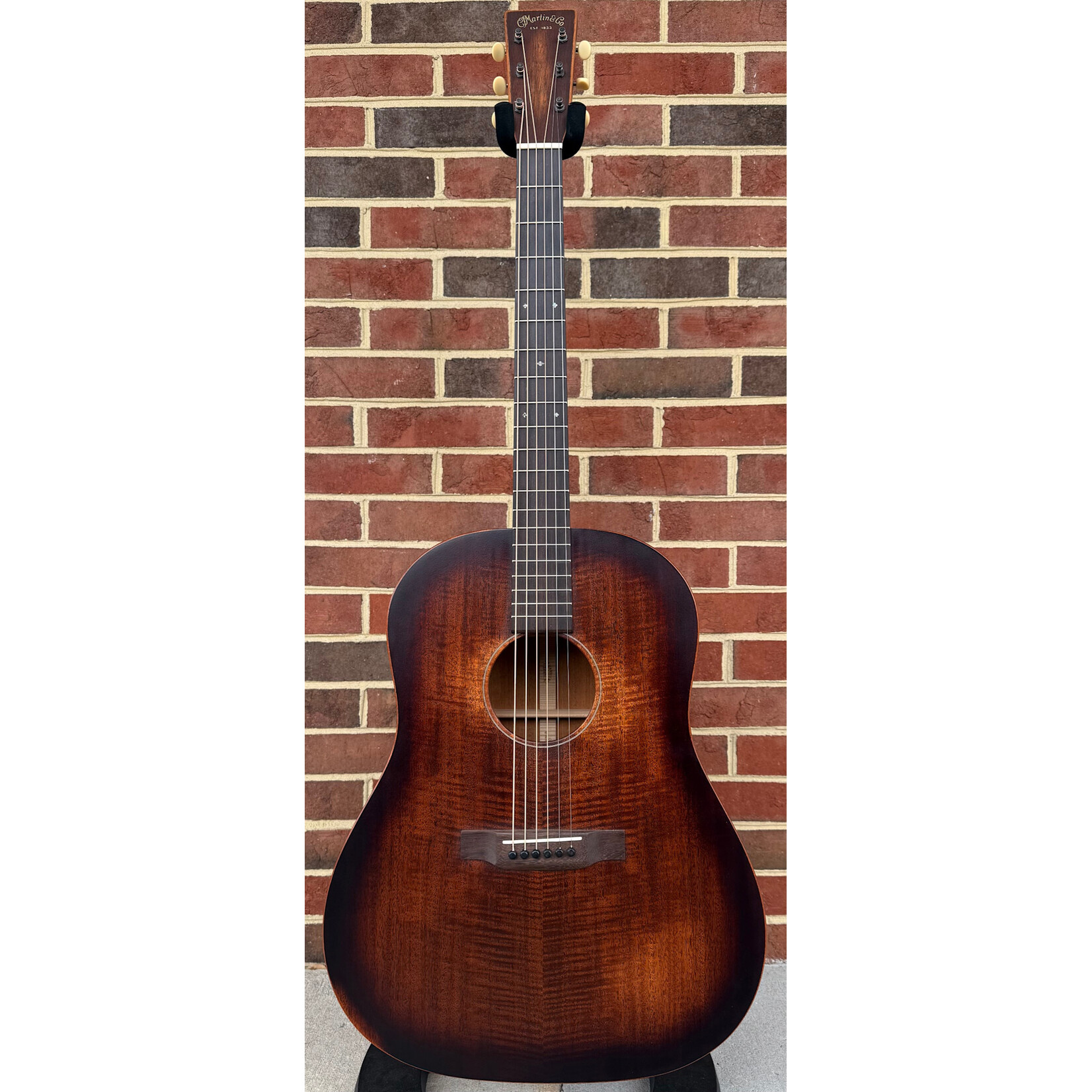 Martin Martin DSS-15M StreetMaster, Slope Shoulder Dreadnaught, Mahogany Burst, Mahogany Top, Mahogany Back & Sides w/ Hardshell Case (USED)