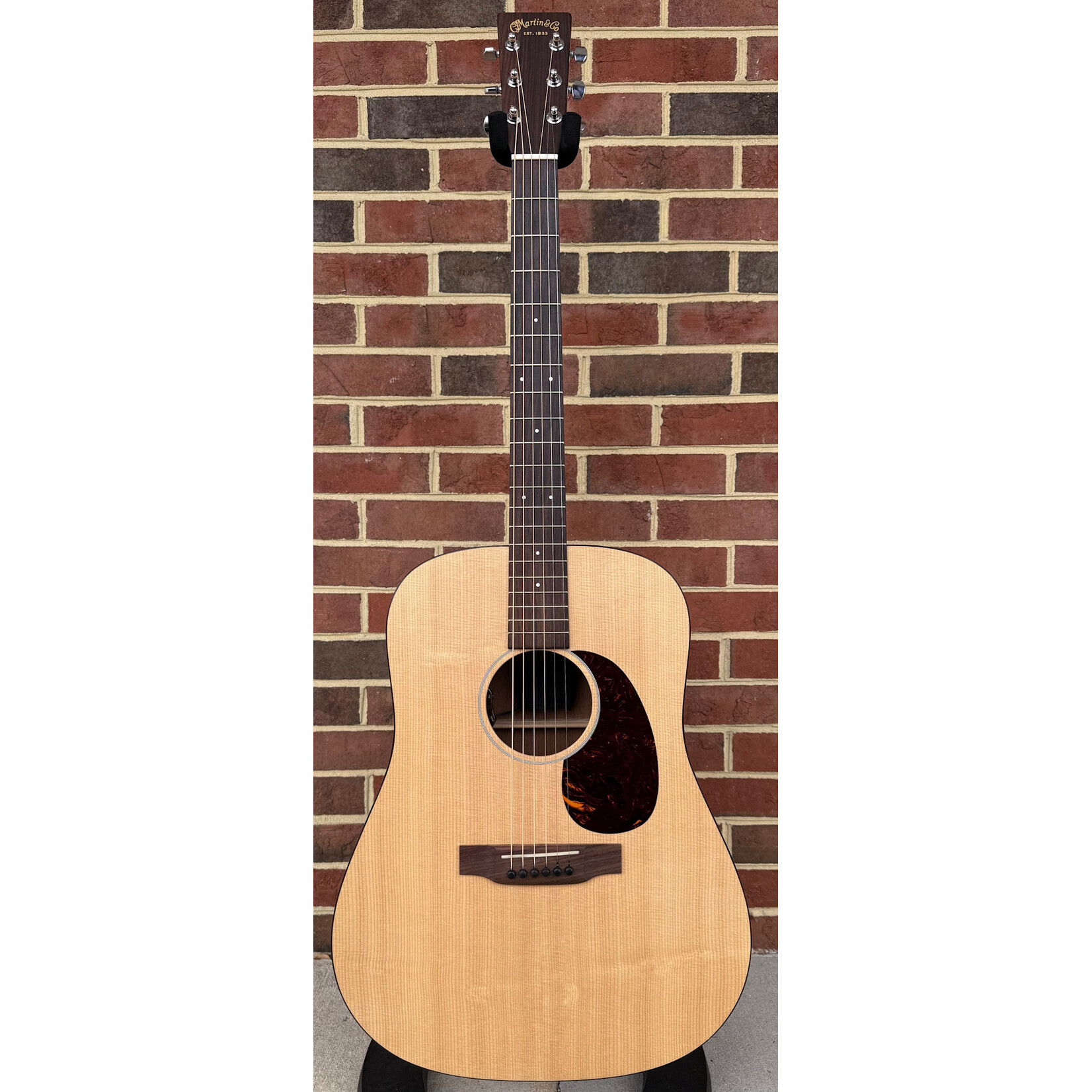 Martin Martin Custom D, USA Made, Sitka Spruce Top, Mahogany Back & Sides, LR Baggs Electronics, Hardshell Case (USED)