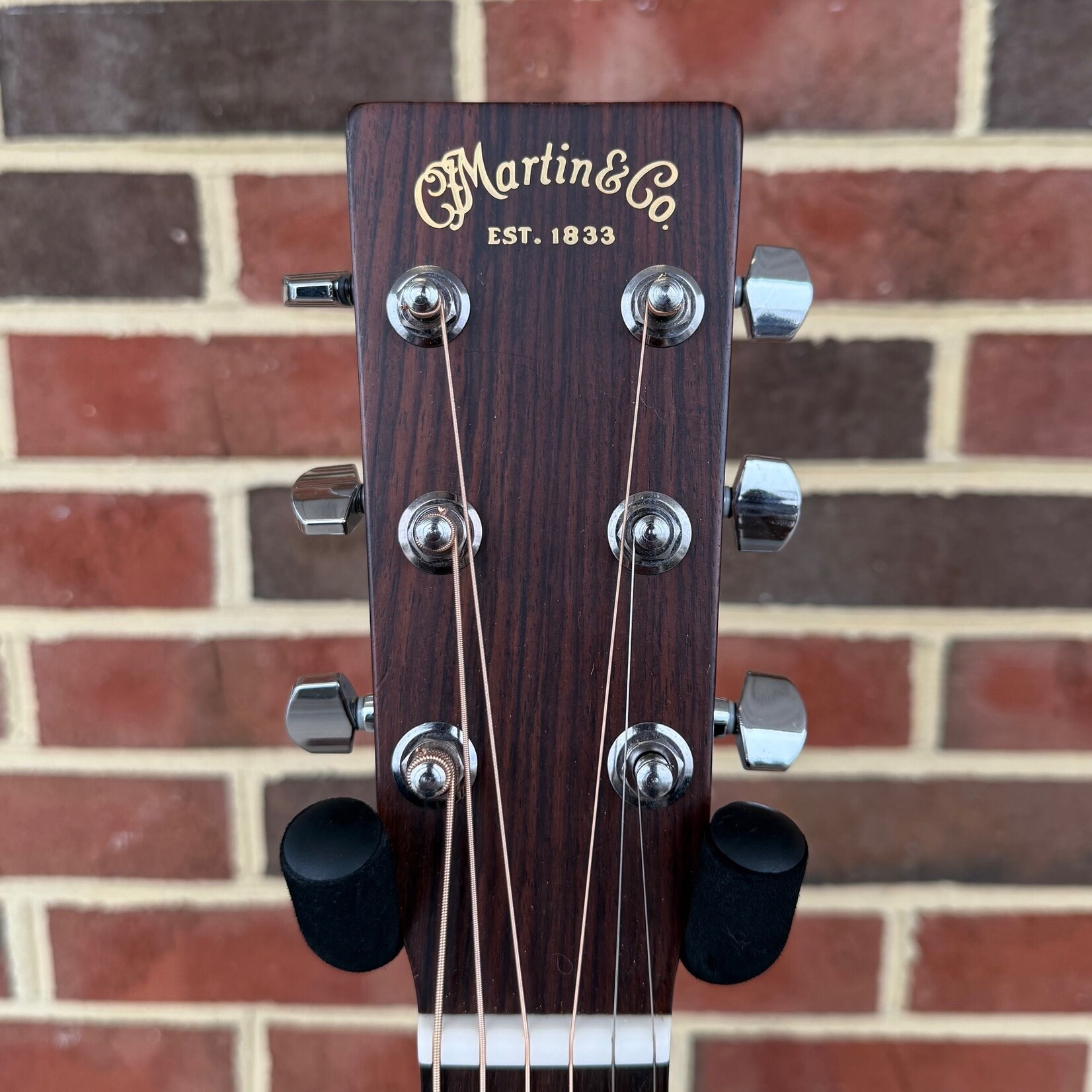 Martin Martin Custom D, USA Made, Sitka Spruce Top, Mahogany Back & Sides, LR Baggs Electronics, Hardshell Case (USED)