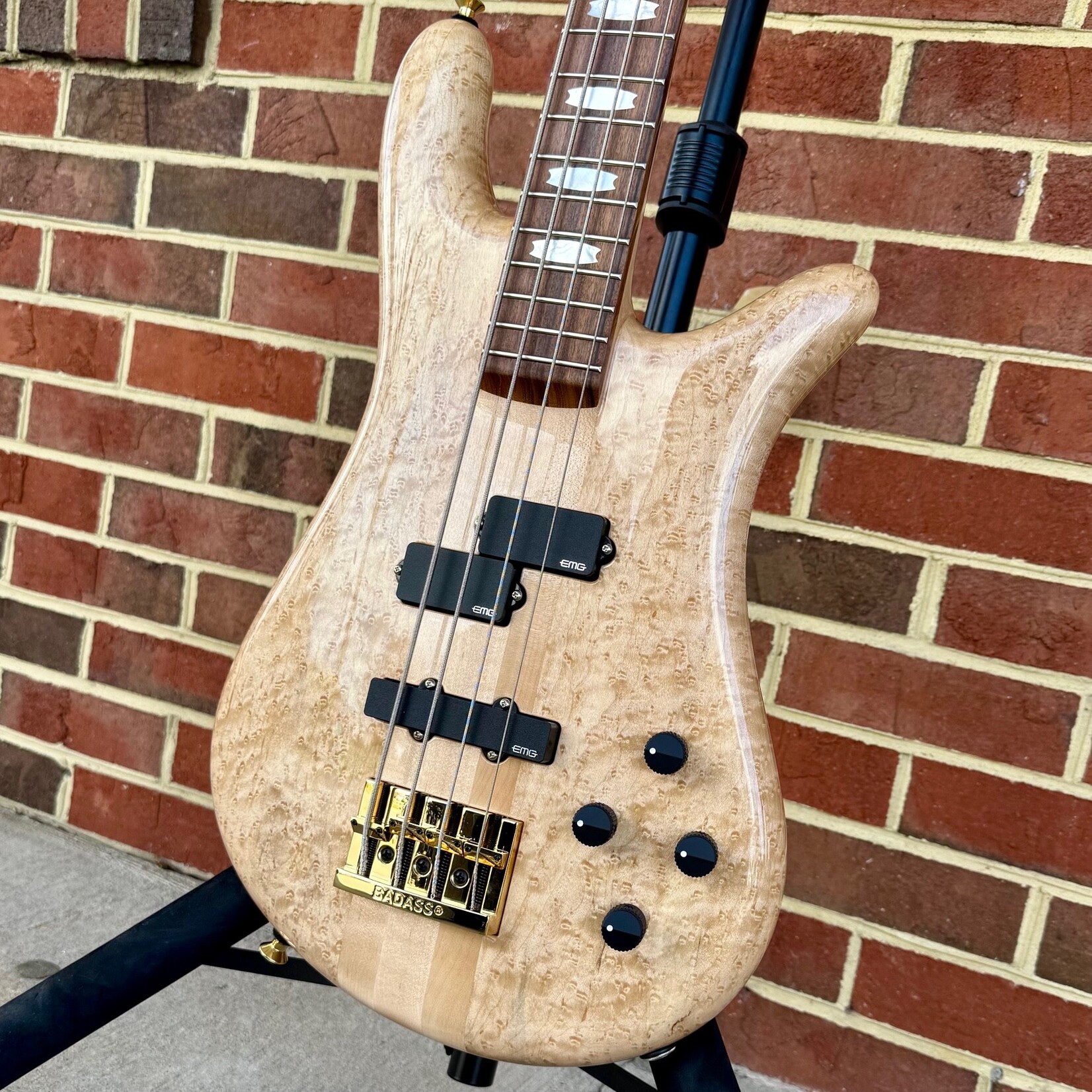 Spector Spector USA NAMM 2026 Brooklyn Era NS-2, Solid Master Grade Birdseye Maple Wings, 3pc Maple Neck, Pau Ferro Fretboard, Badass Bridge, HAZ 9v, TSA Case