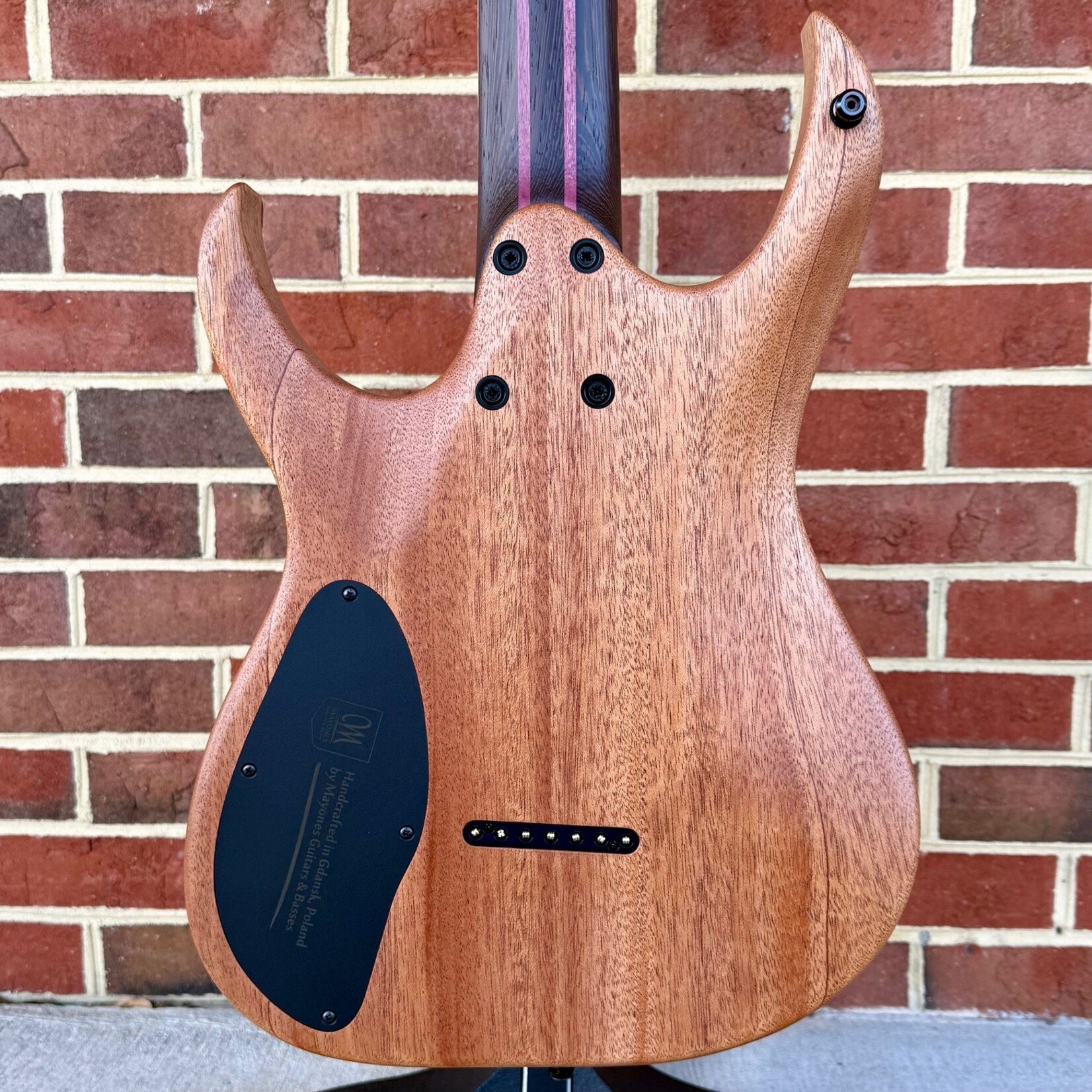 Mayones Mayones Duvell Elite 7, Aquamarine Horizon, 4A Eye Poplar Top, Mahogany Body, Master Grade Pale Moon Ebony Fretboard, Block Inlays, Velvetrone Ironside + Solium Pickups, Mayones Deluxe Bag