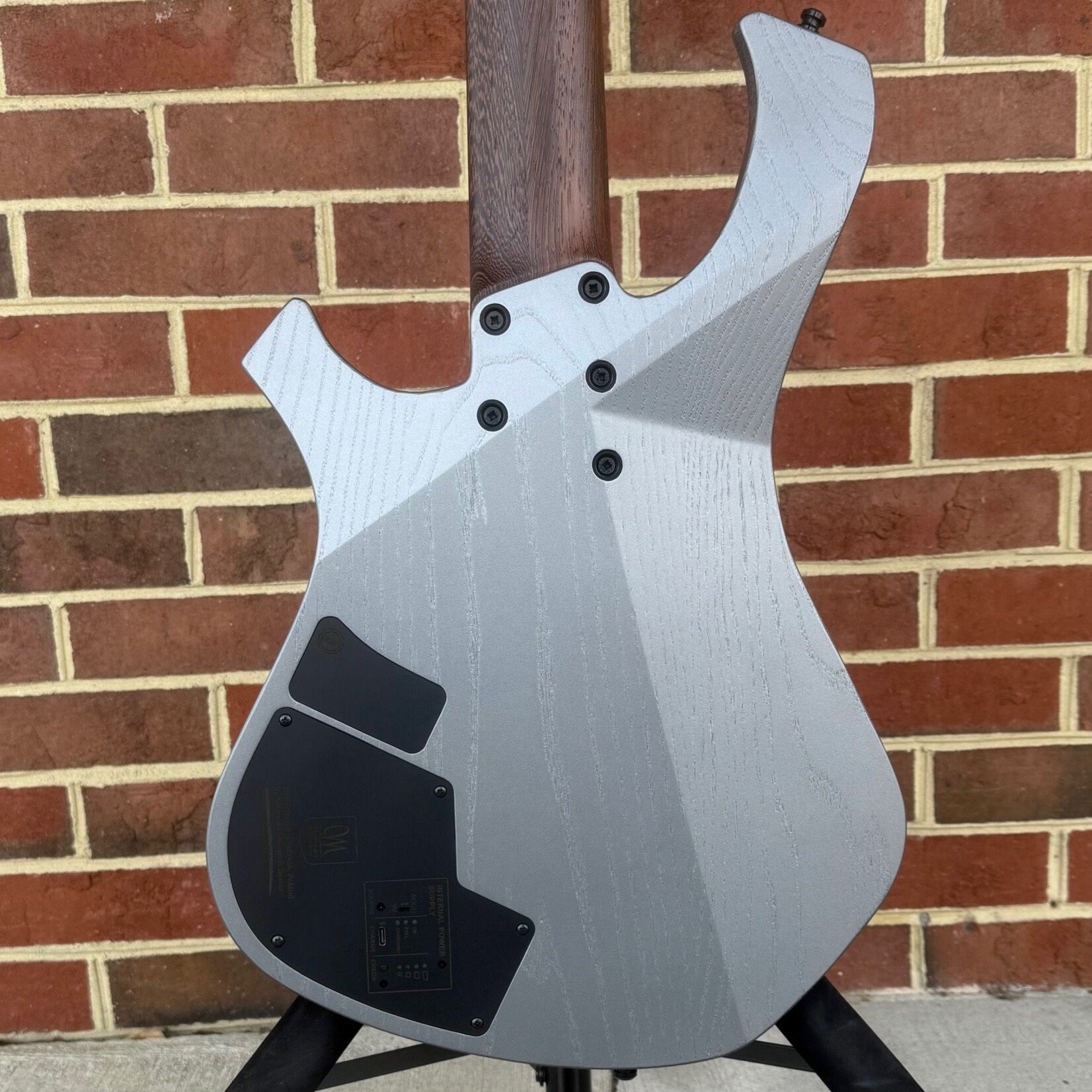 Mayones Mayones Ori Enji 5, Gunmetal Grey Matte, Swamp Ash Body, Wenge Neck & Fretboard, Velvetrone Grim VF Pickups, Mayones Hybrid Case