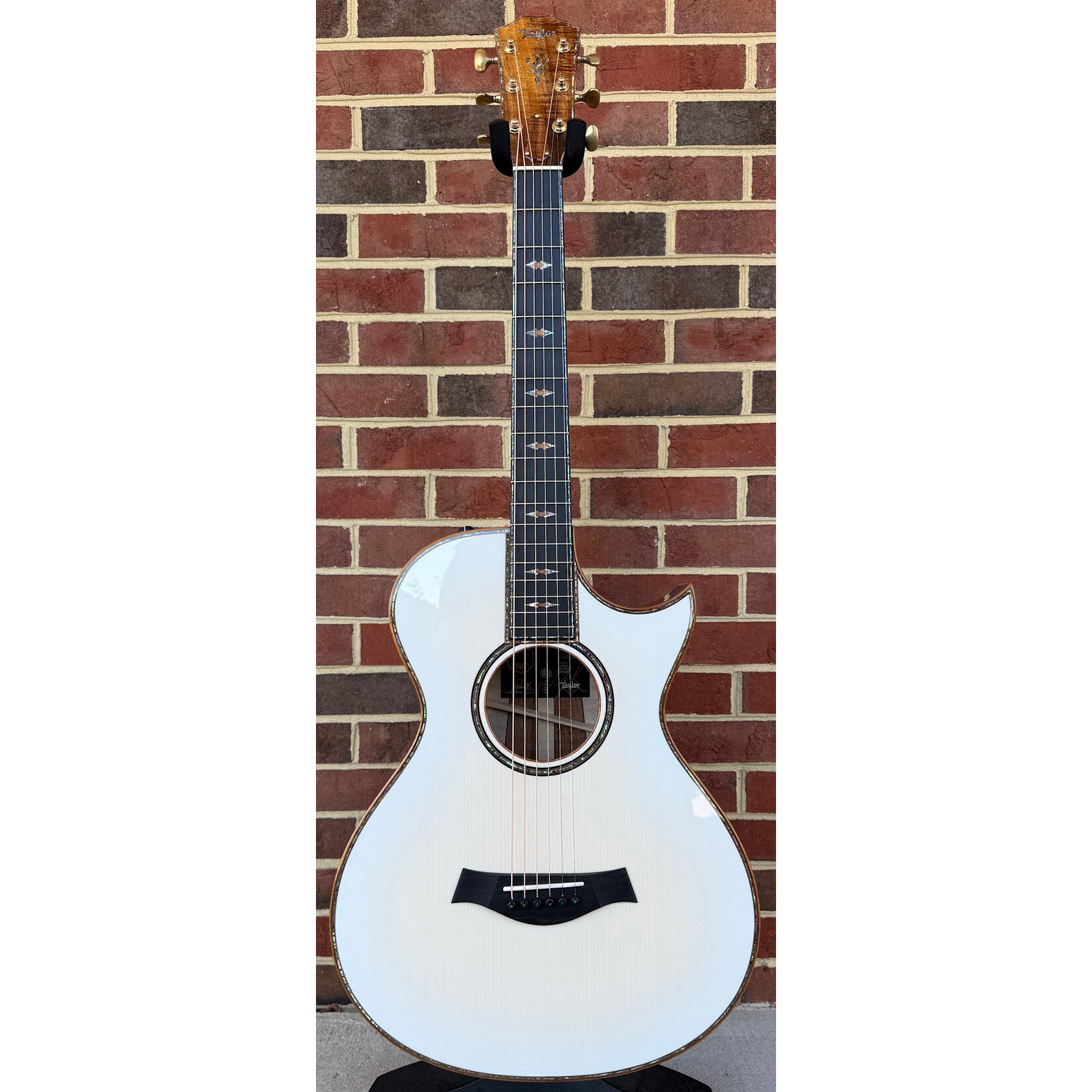 Taylor Taylor NAMM 2026 Catch Custom #6, Grand Concert 12-Fret, Lutz Spruce Top, Quilted Maple/Koa Wedge Back & Sides, Claria System Electronics, Hardshell Case