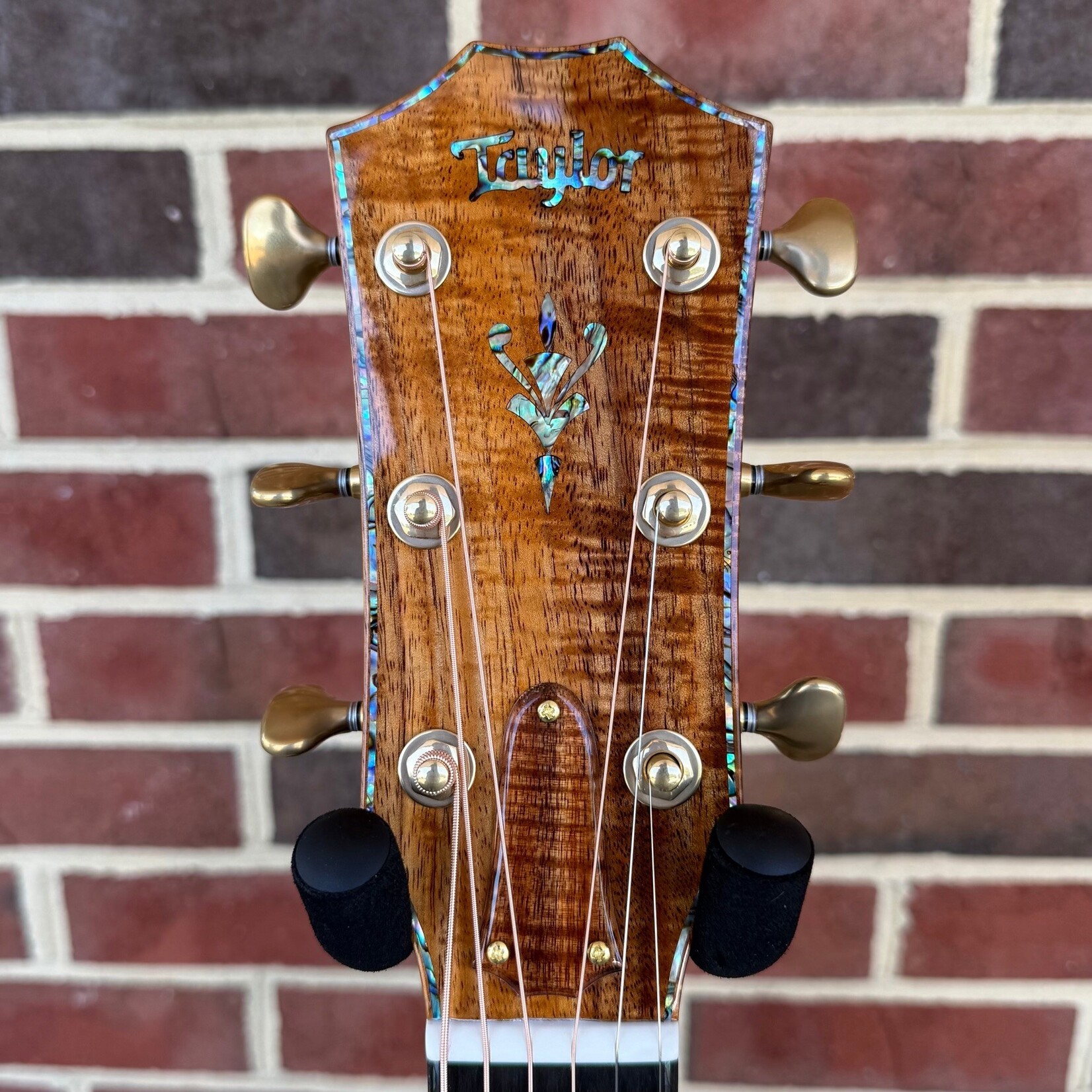 Taylor Taylor NAMM 2026 Catch Custom #6, Grand Concert 12-Fret, Lutz Spruce Top, Quilted Maple/Koa Wedge Back & Sides, Claria System Electronics, Hardshell Case